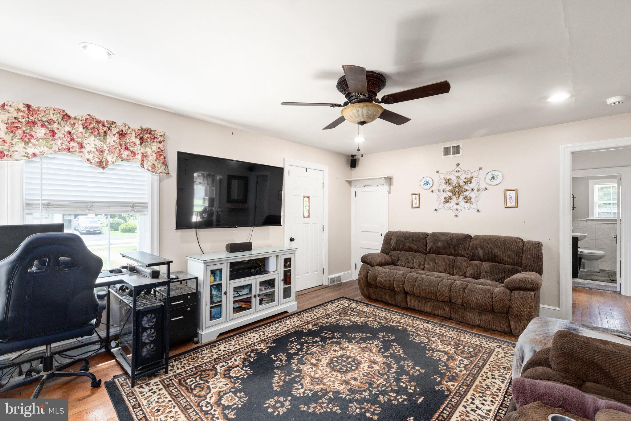 NORMIRA HEIGHTS - Residential