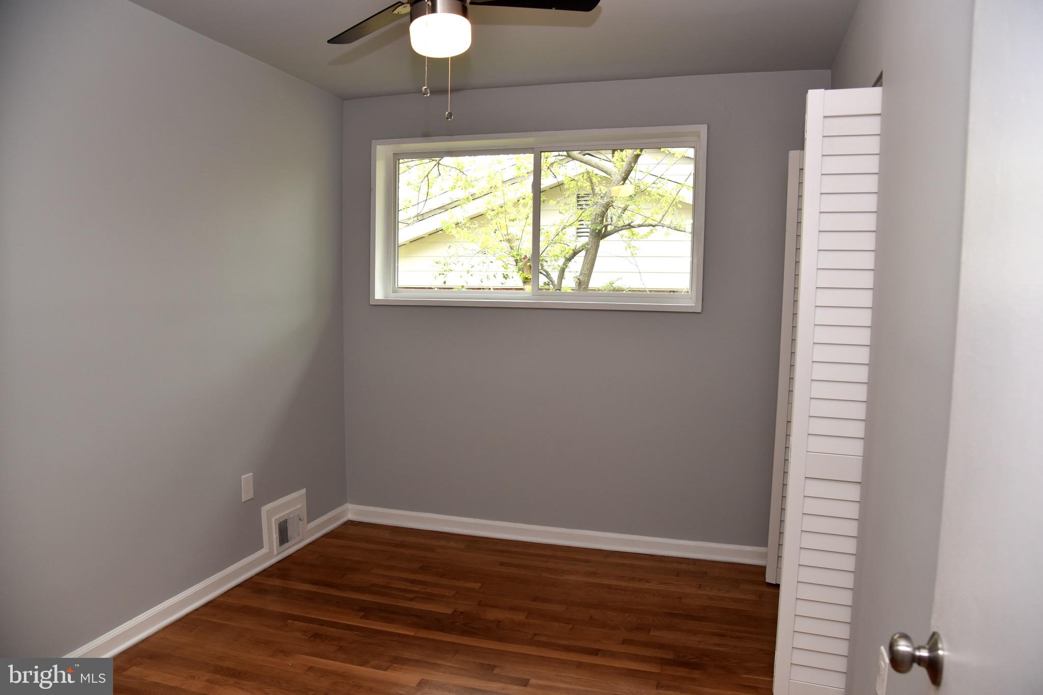 COLLEGE PARK ESTATES - Residential Lease