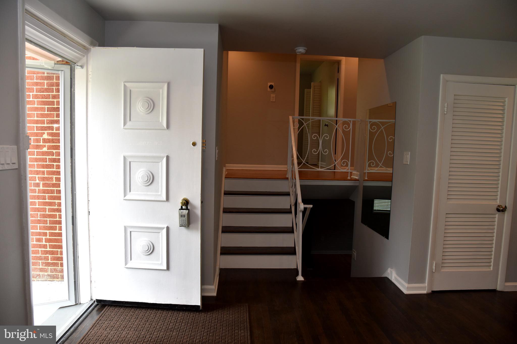 COLLEGE PARK ESTATES - Residential Lease