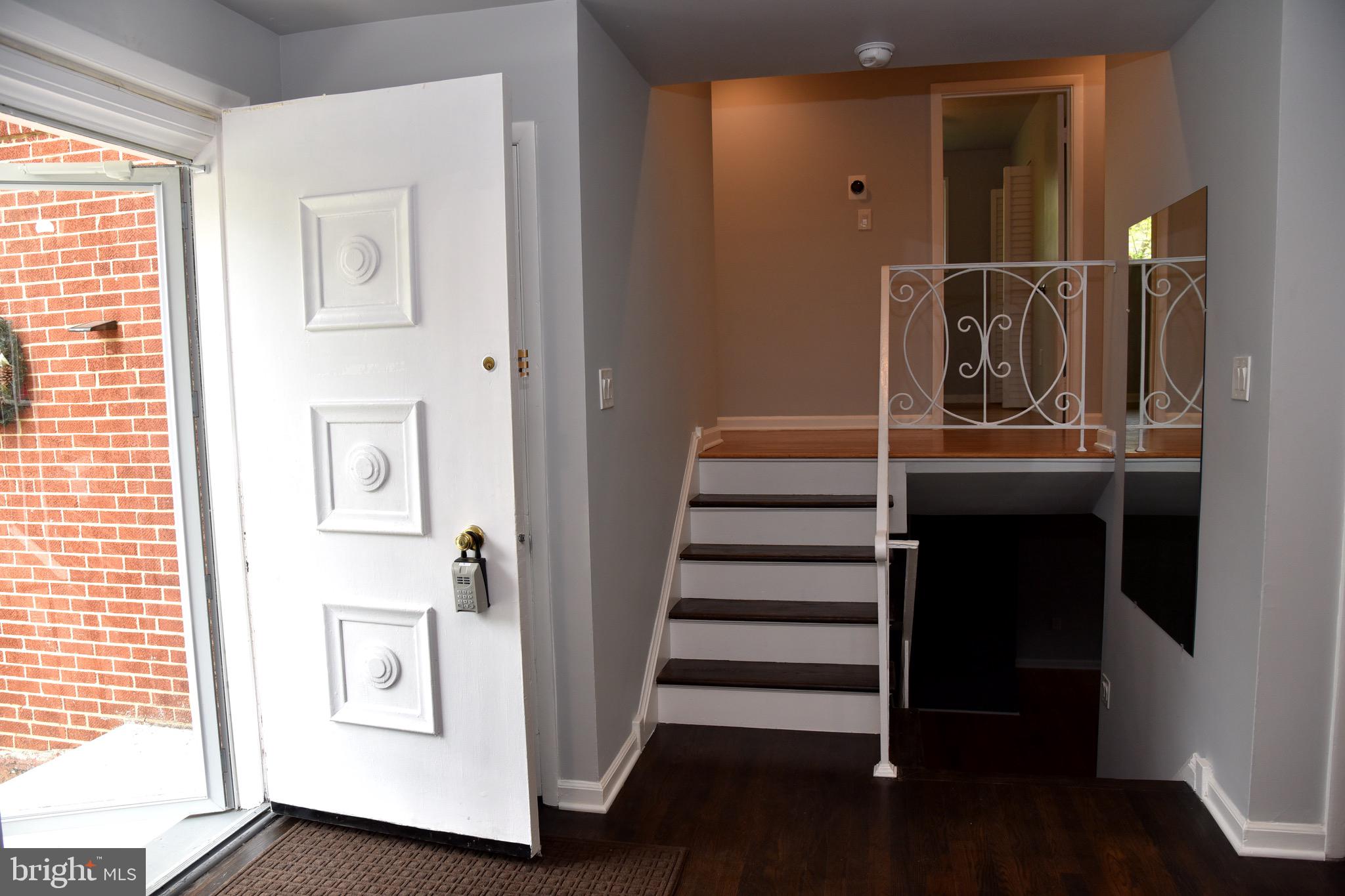 COLLEGE PARK ESTATES - Residential Lease