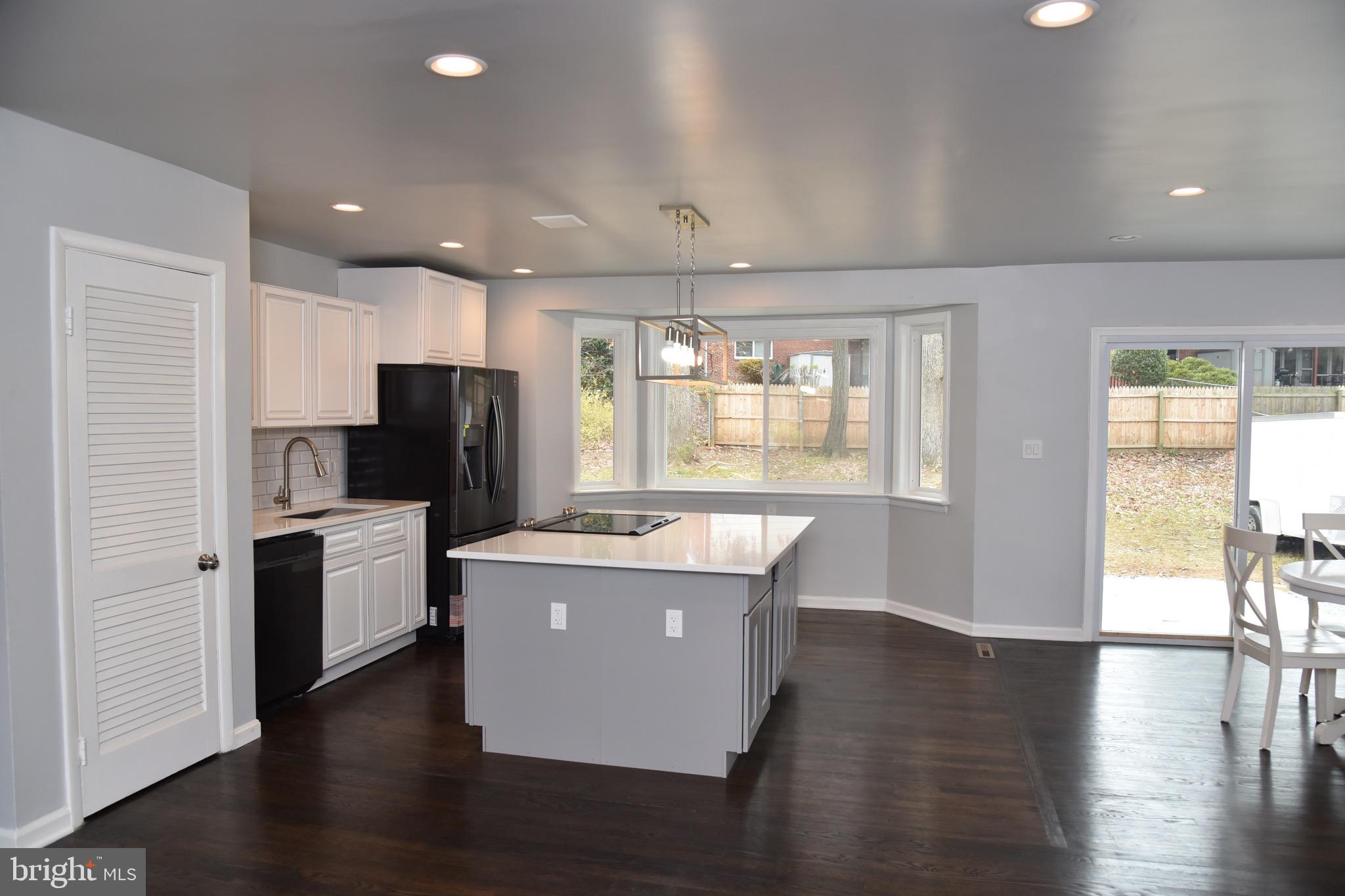 COLLEGE PARK ESTATES - Residential Lease