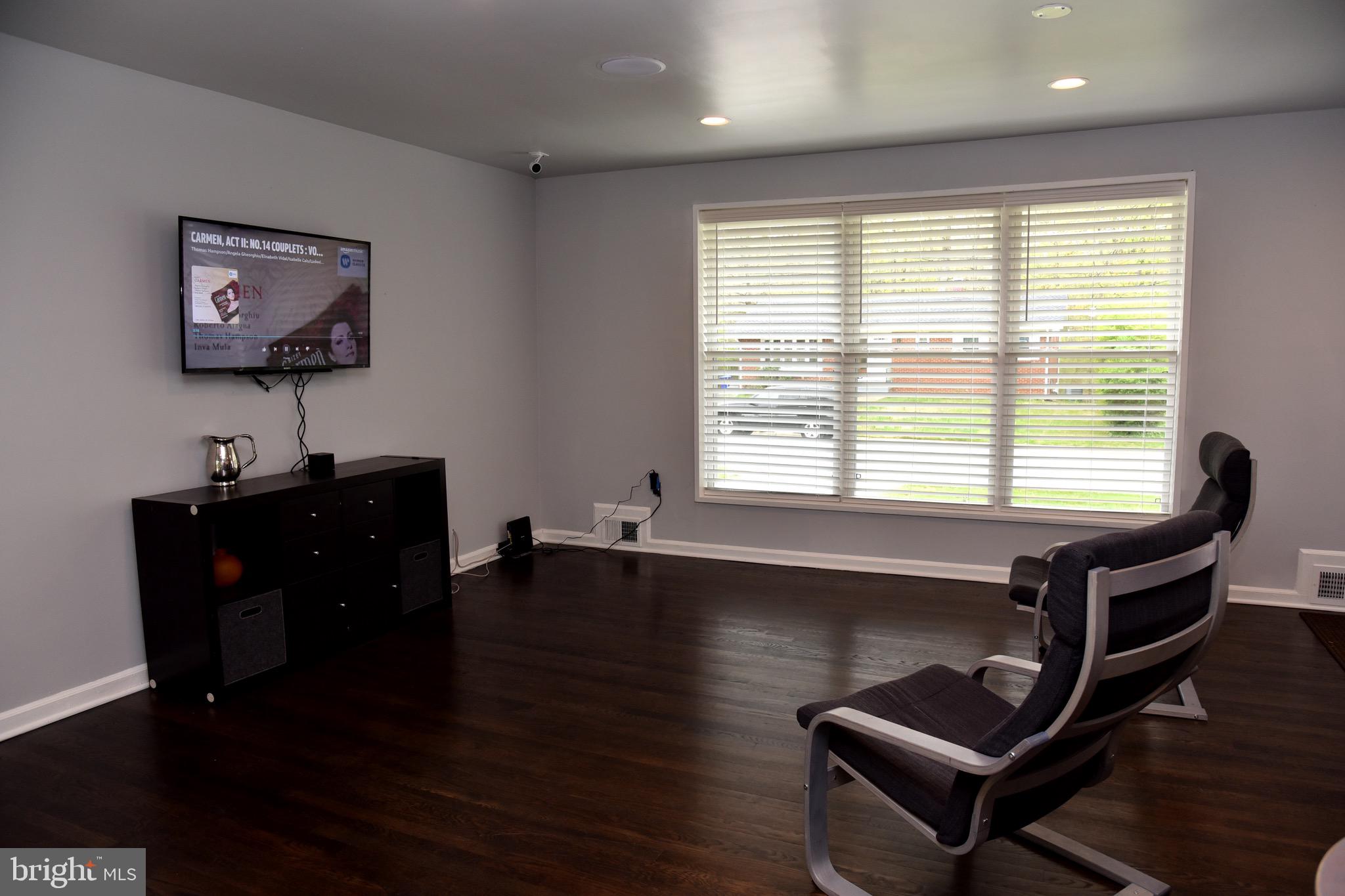 COLLEGE PARK ESTATES - Residential Lease