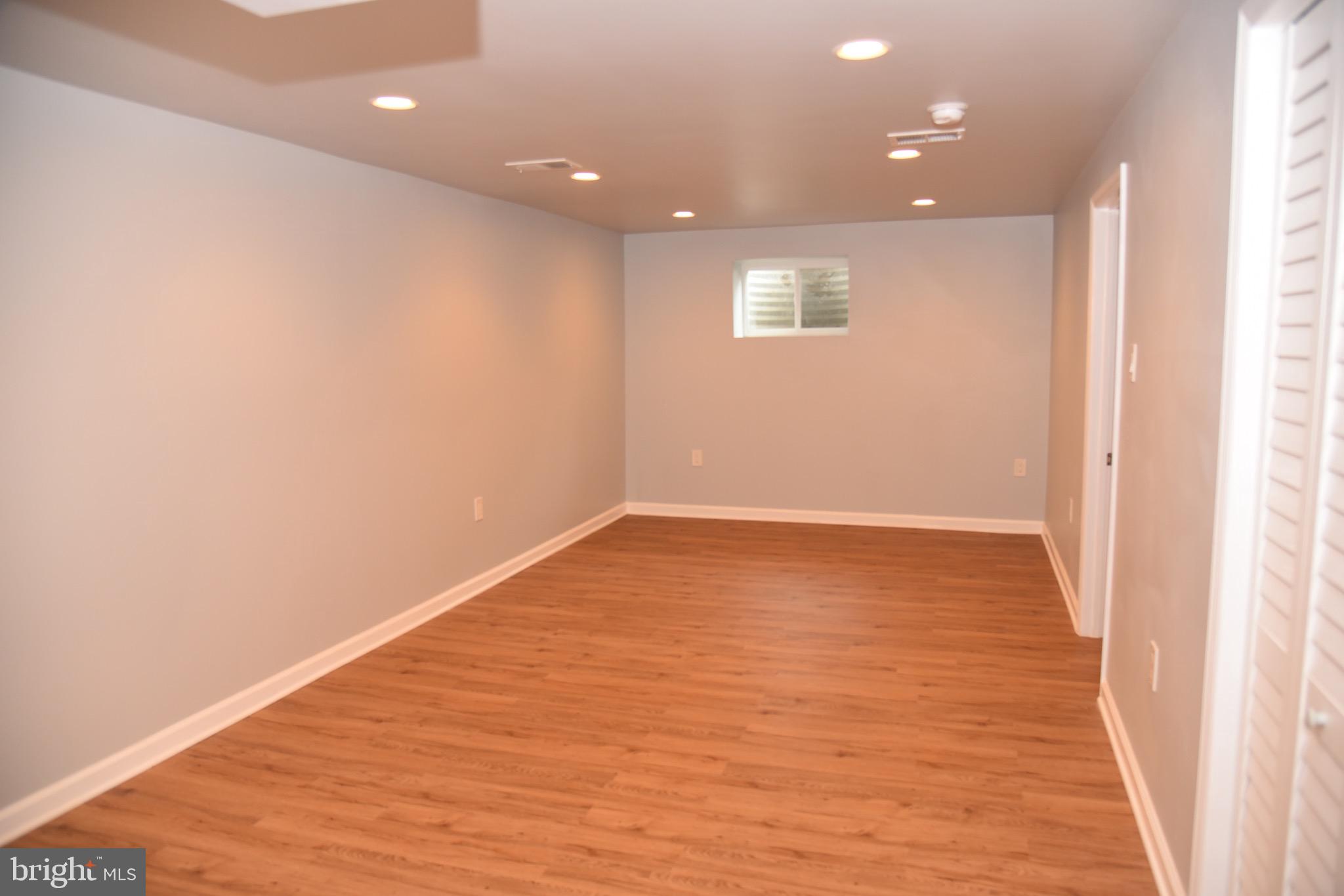 COLLEGE PARK ESTATES - Residential Lease