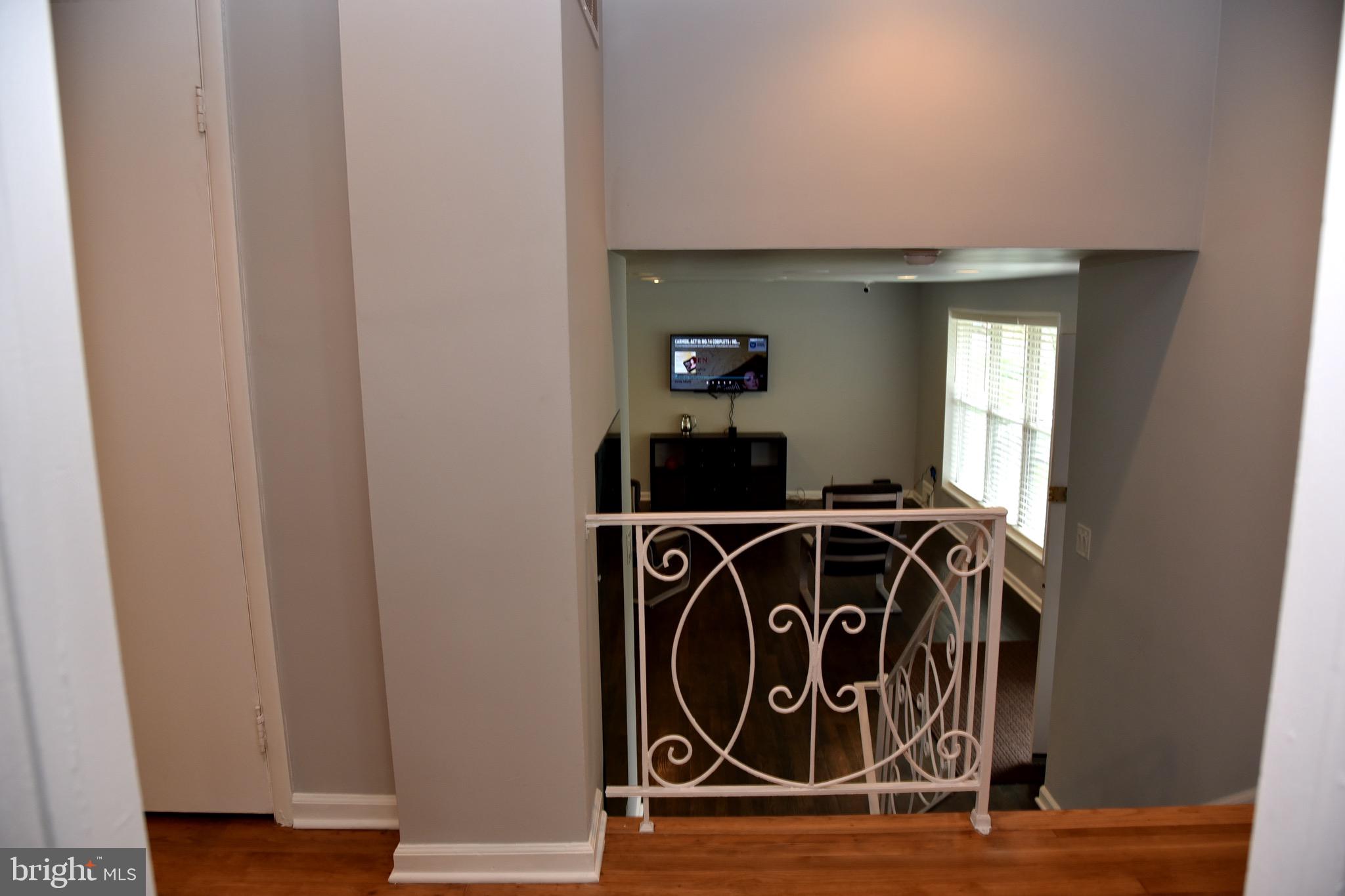 COLLEGE PARK ESTATES - Residential Lease