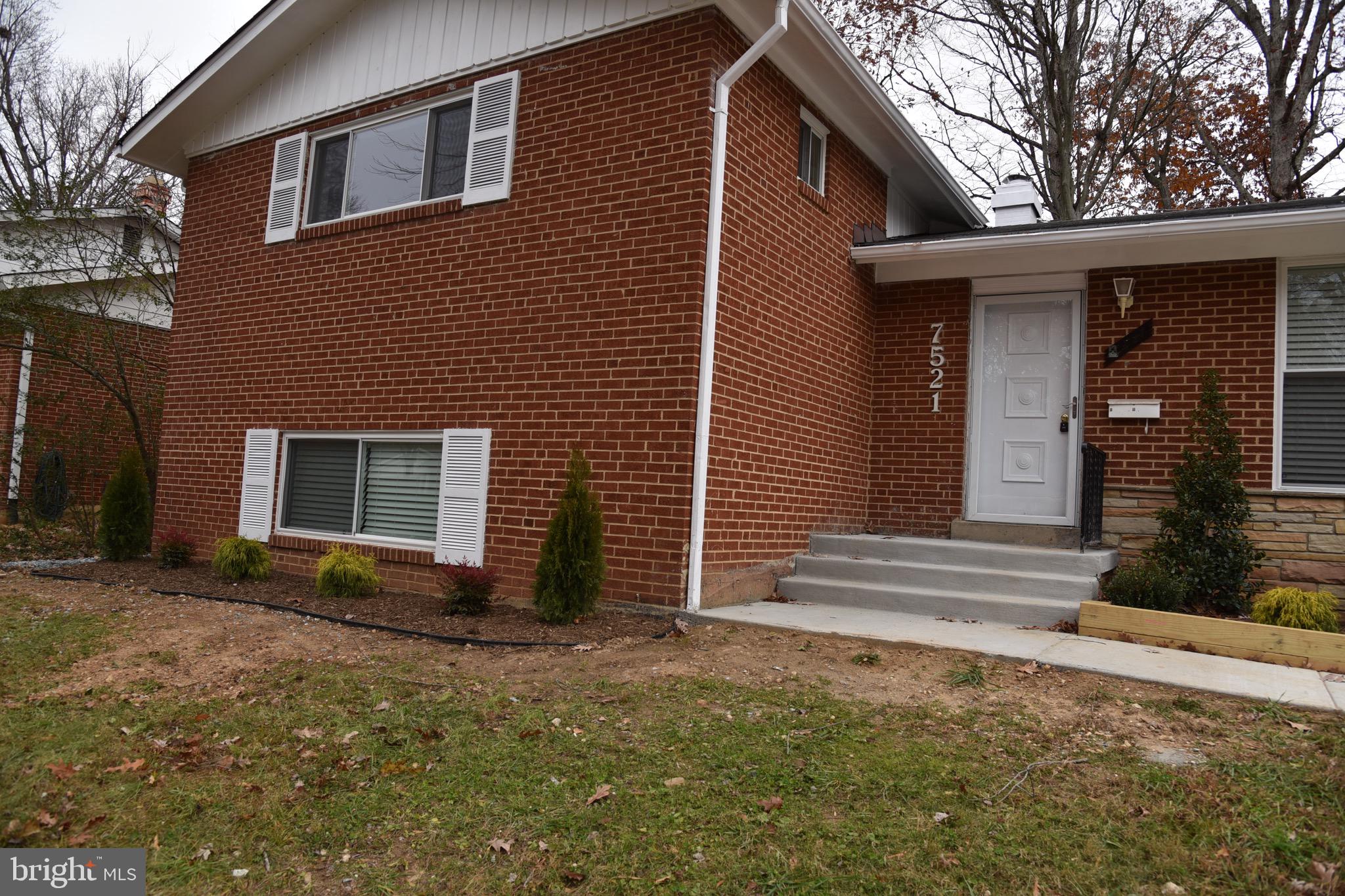 COLLEGE PARK ESTATES - Residential Lease