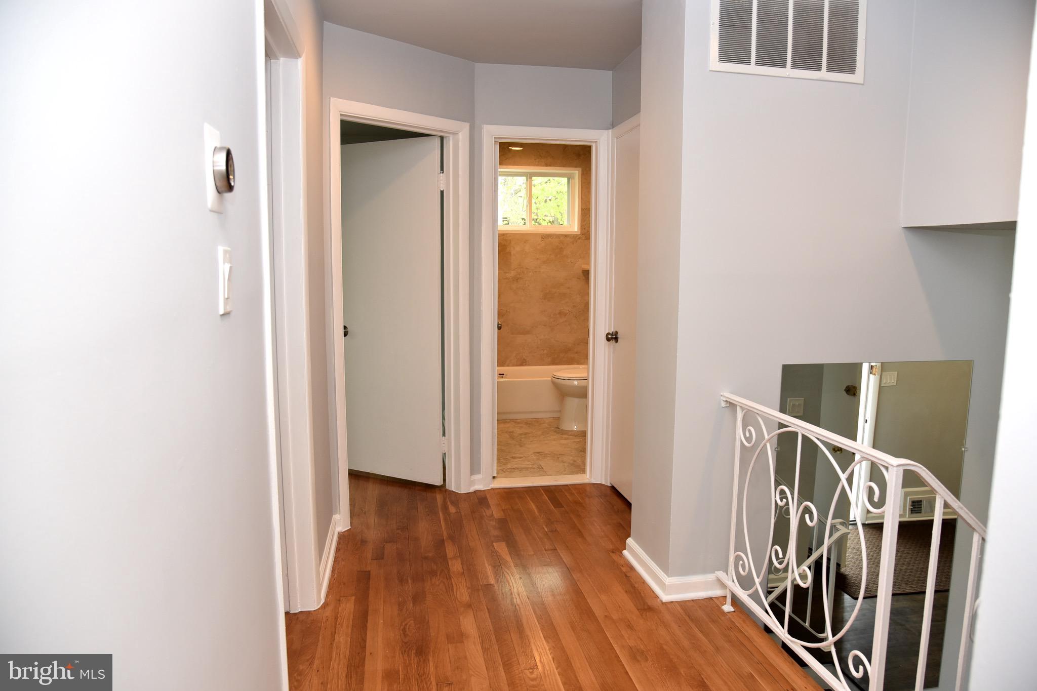 COLLEGE PARK ESTATES - Residential Lease