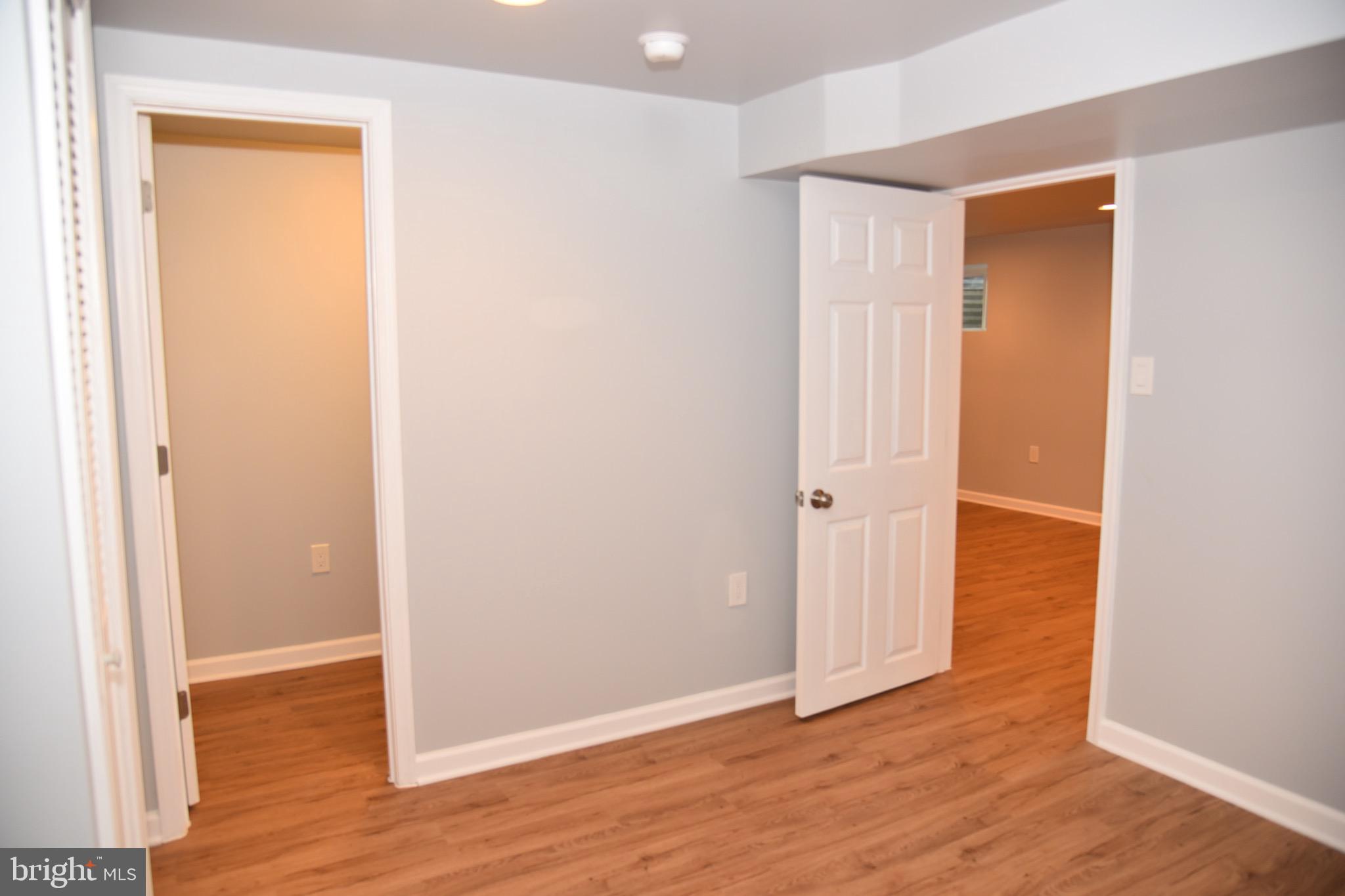 COLLEGE PARK ESTATES - Residential Lease