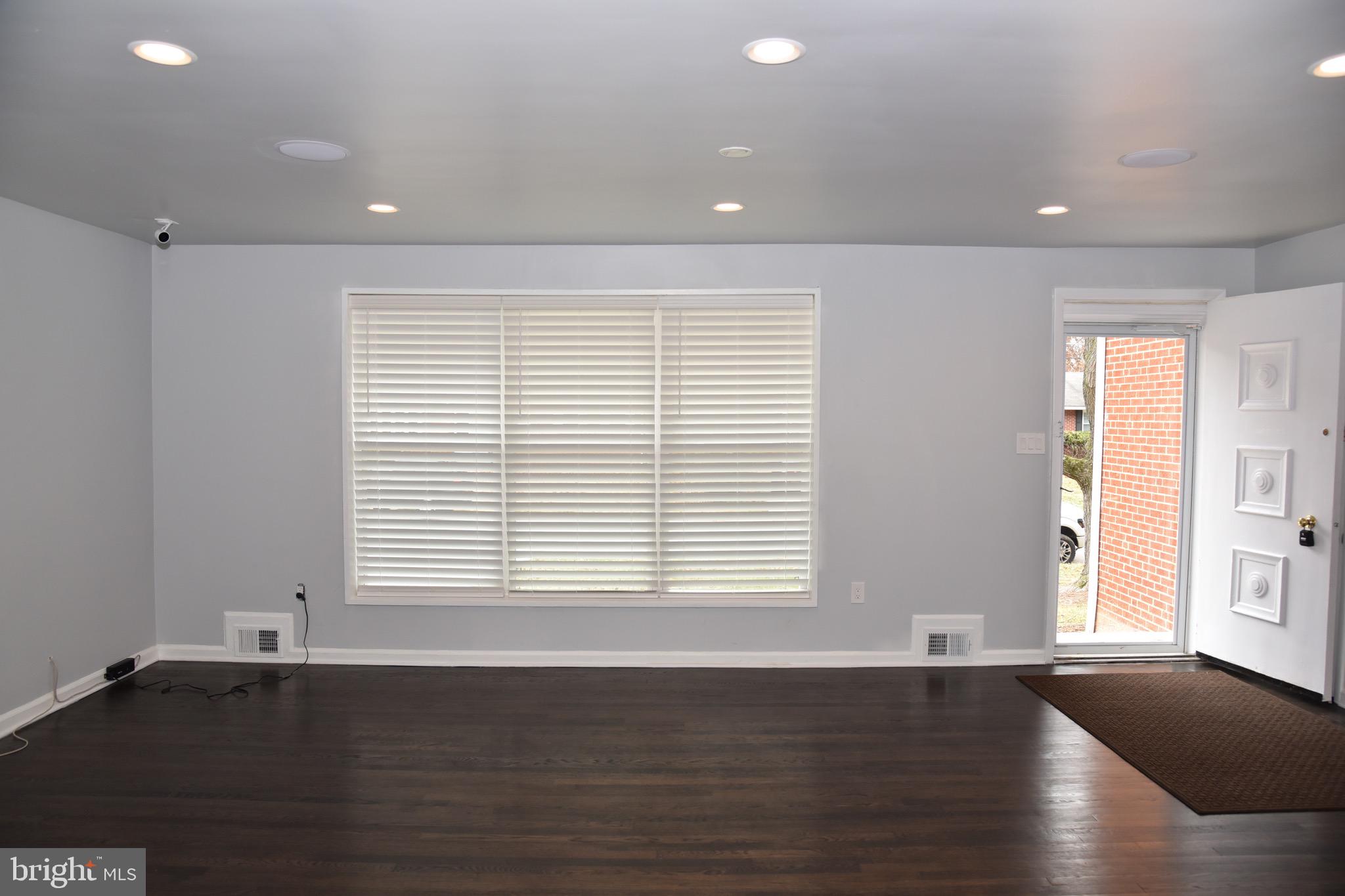 COLLEGE PARK ESTATES - Residential Lease