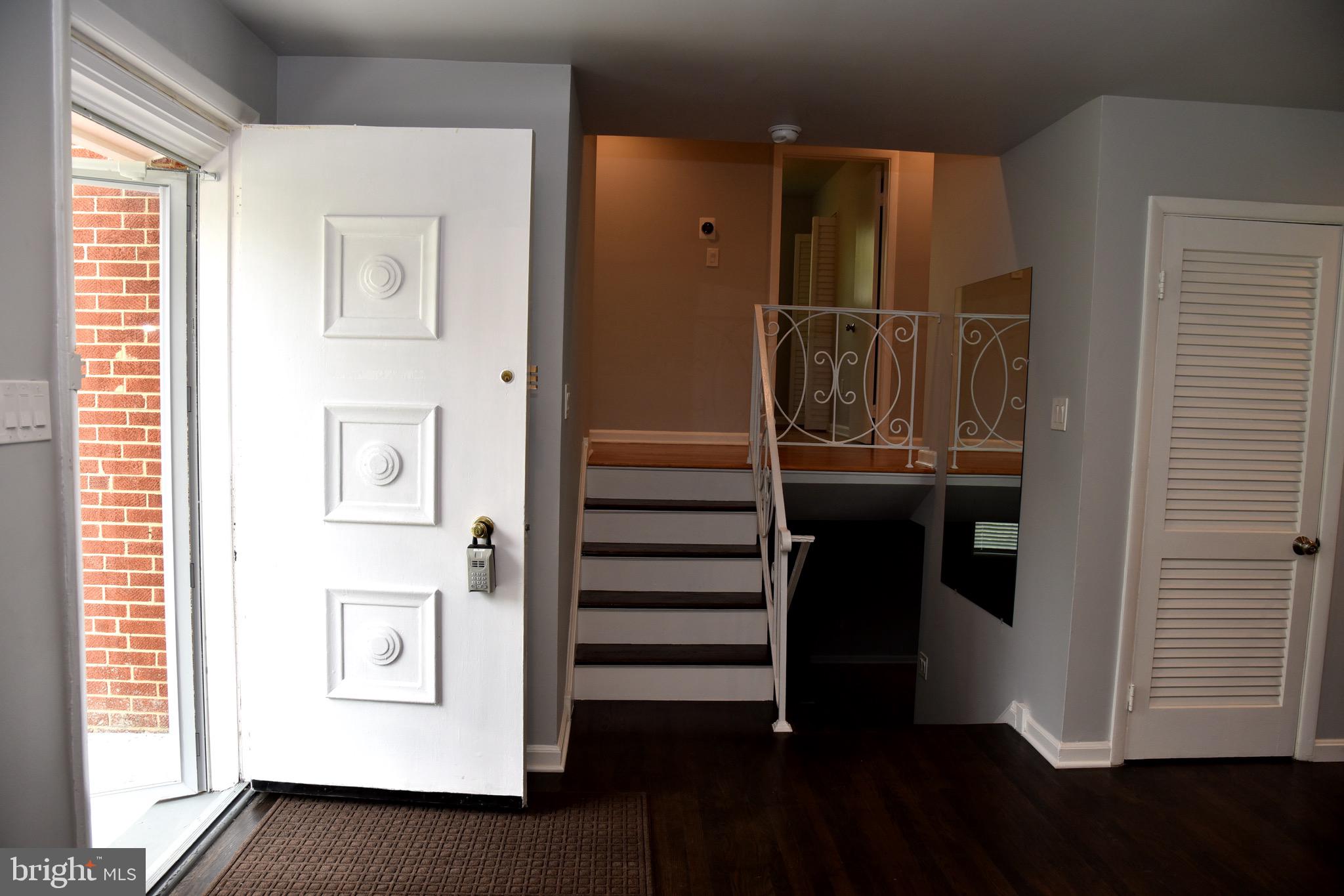 COLLEGE PARK ESTATES - Residential Lease