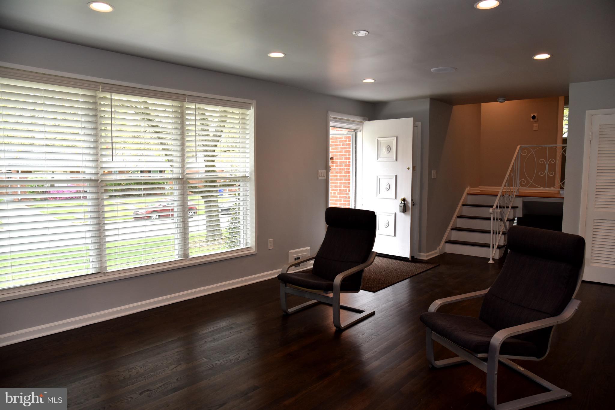 COLLEGE PARK ESTATES - Residential Lease