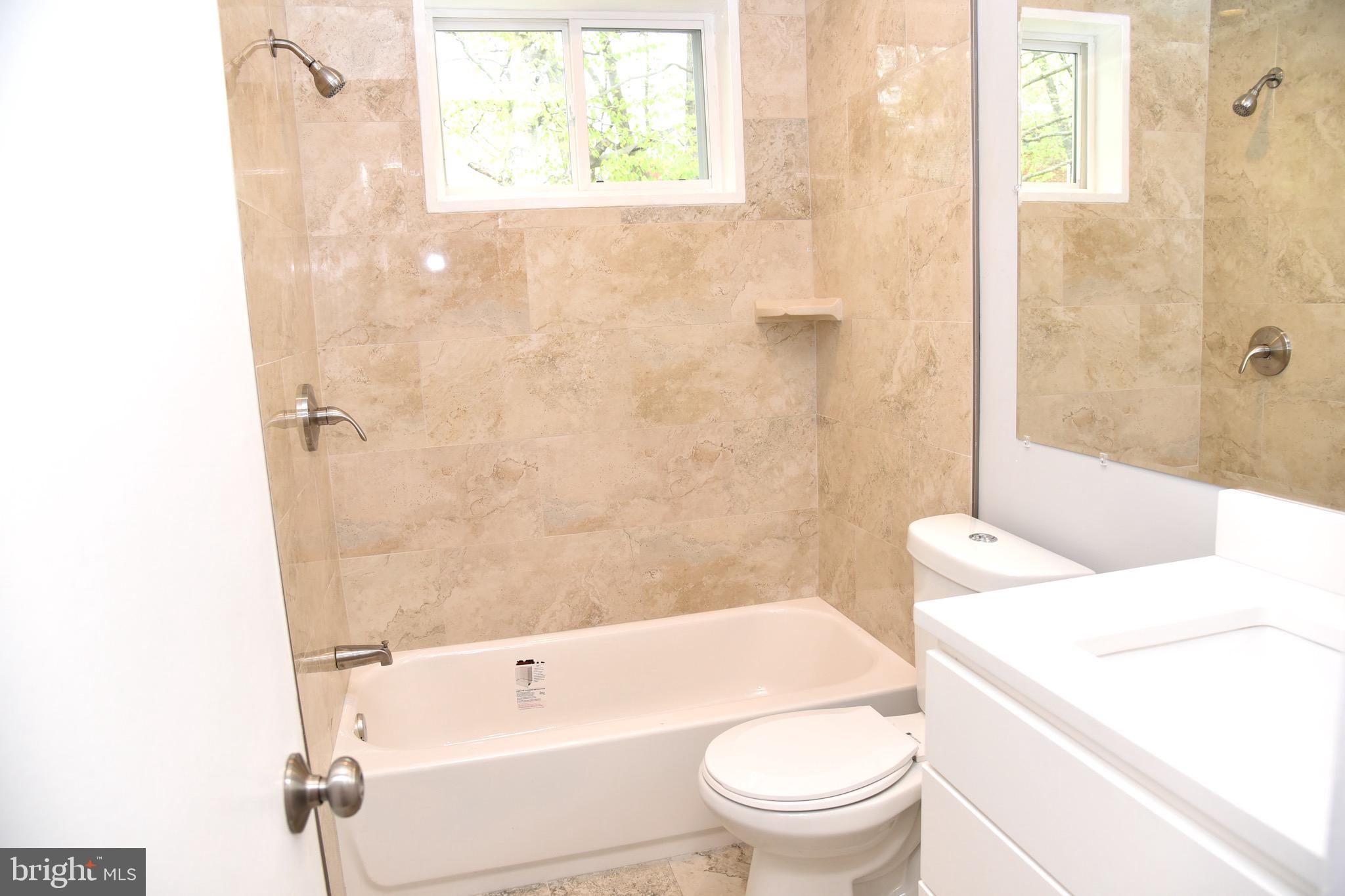 COLLEGE PARK ESTATES - Residential Lease