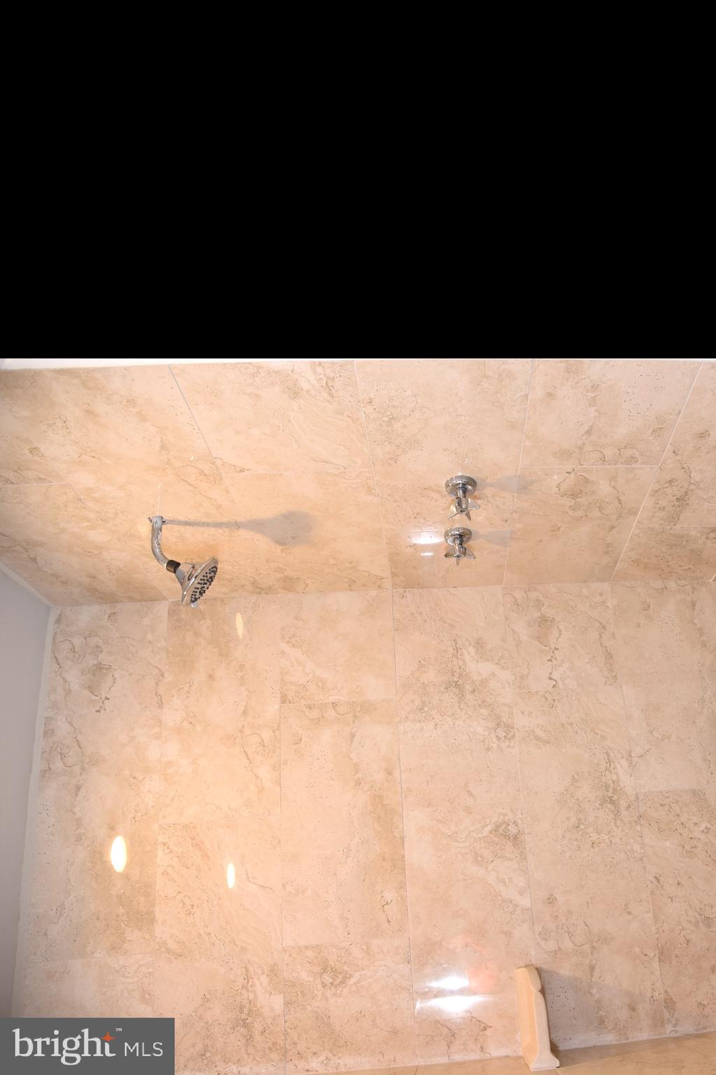 COLLEGE PARK ESTATES - Residential Lease