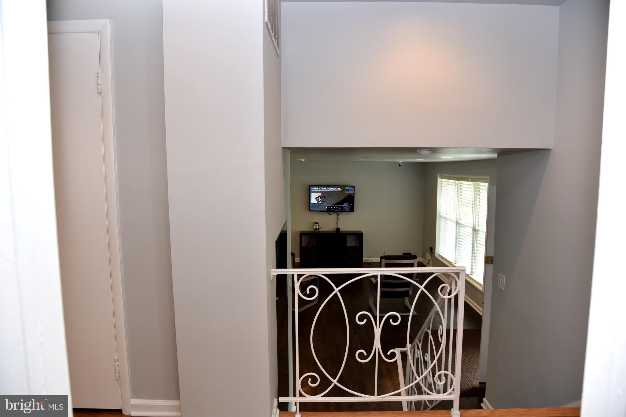 COLLEGE PARK ESTATES - Residential Lease