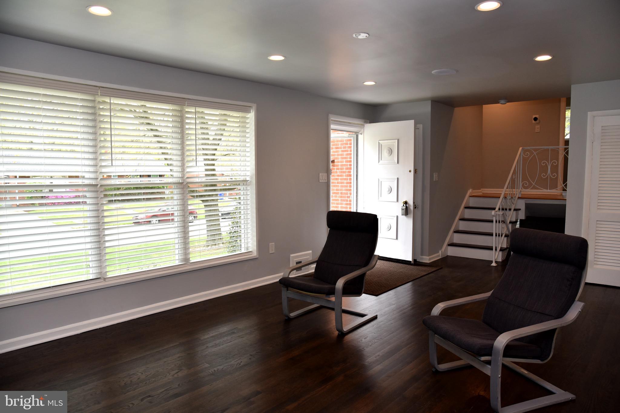 COLLEGE PARK ESTATES - Residential Lease