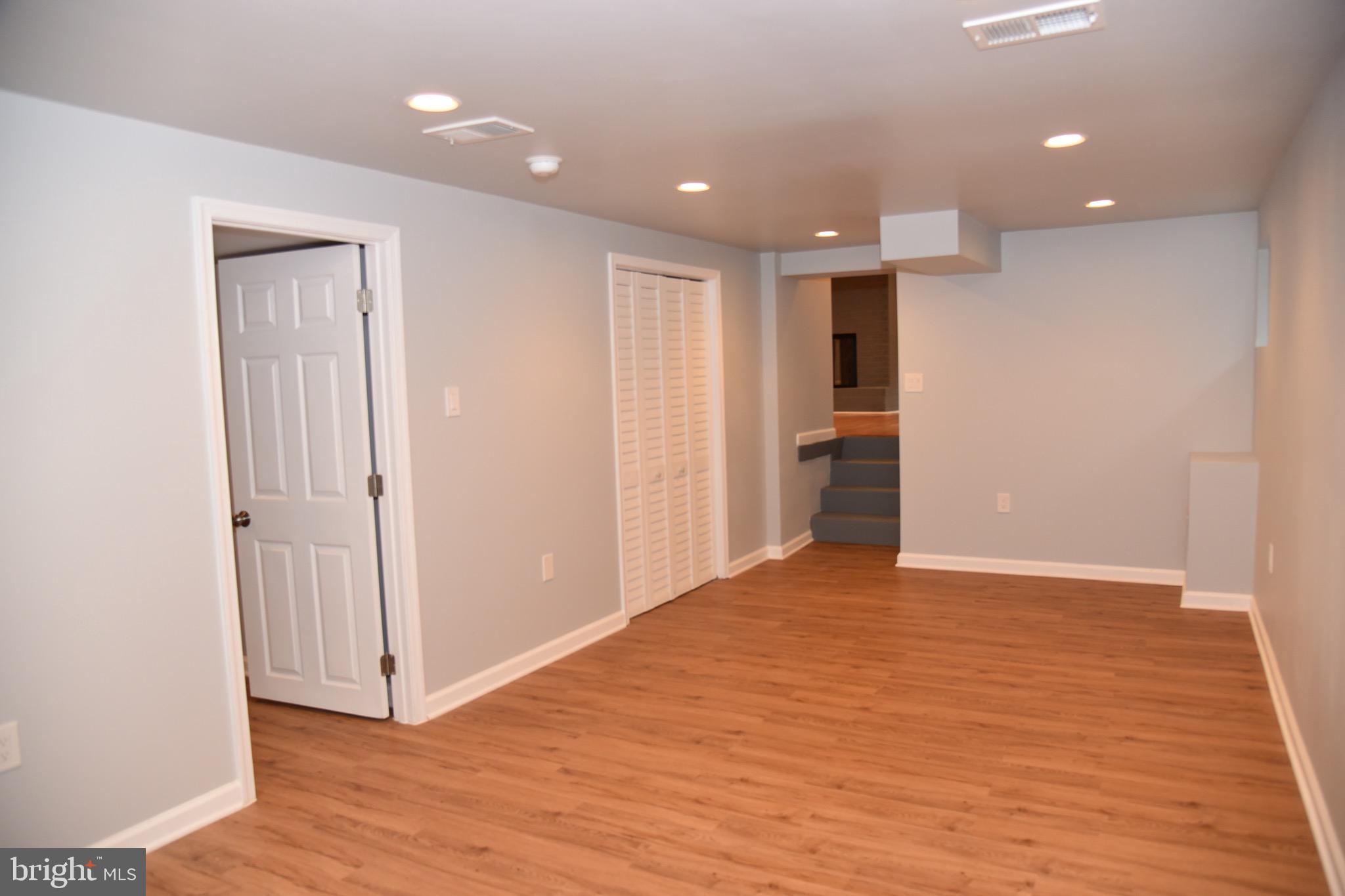 COLLEGE PARK ESTATES - Residential Lease