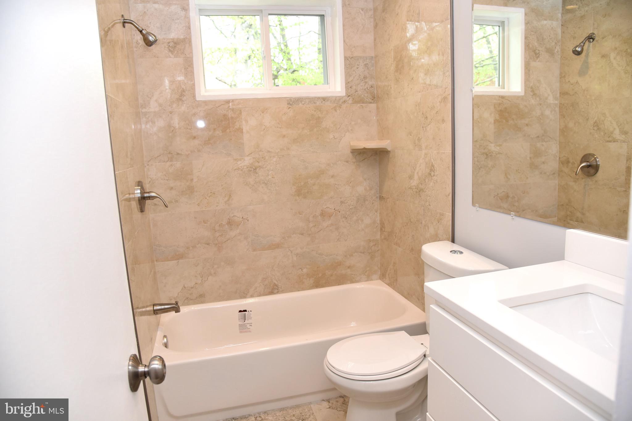 COLLEGE PARK ESTATES - Residential Lease