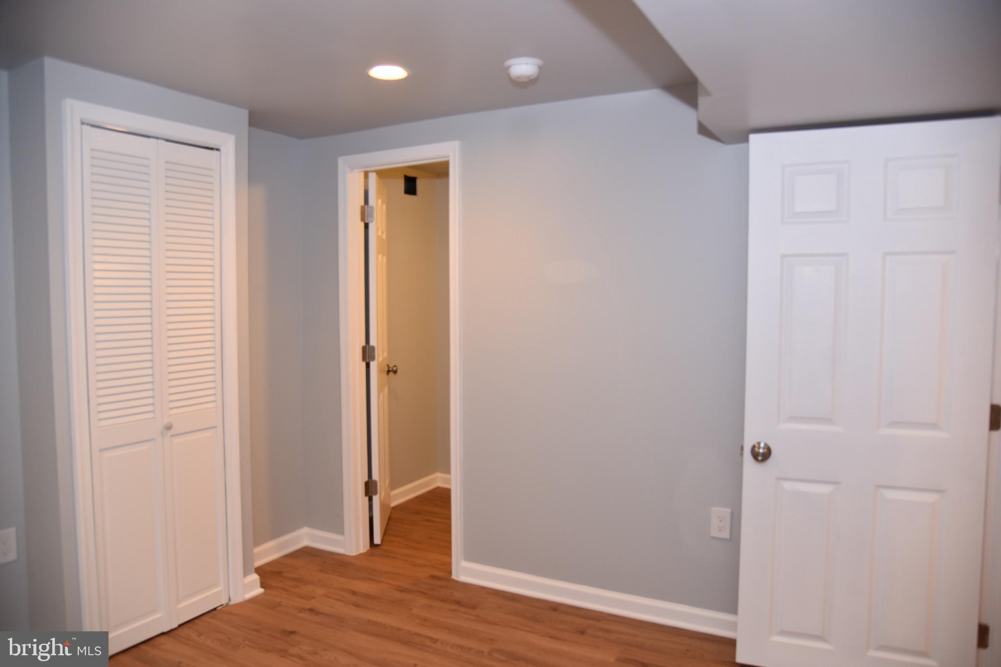 COLLEGE PARK ESTATES - Residential Lease