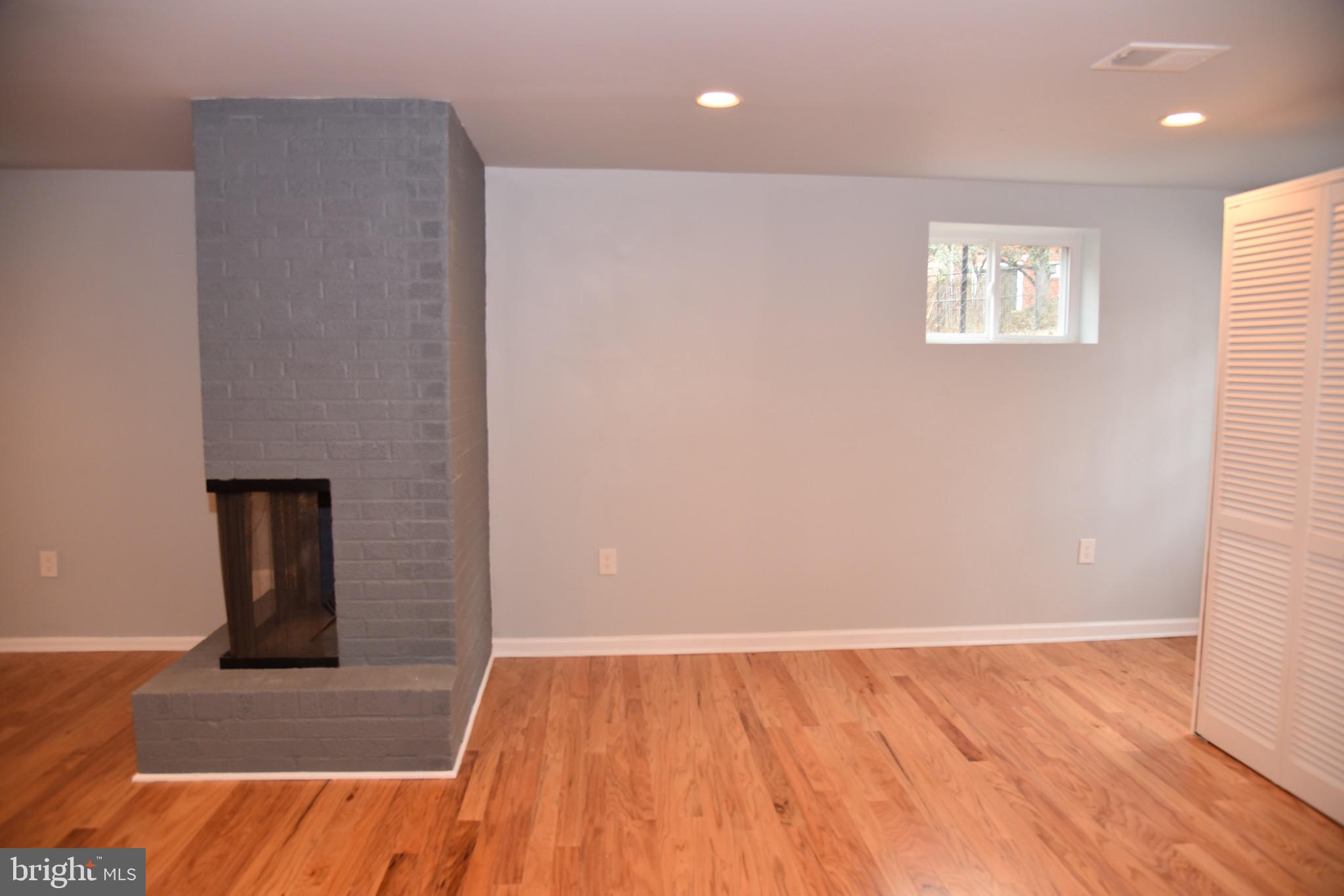 COLLEGE PARK ESTATES - Residential Lease