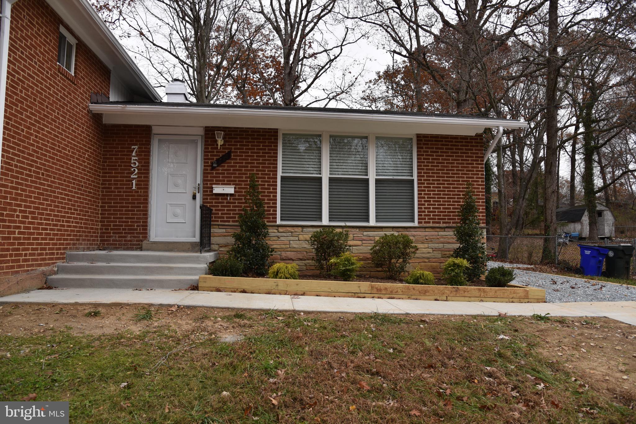 COLLEGE PARK ESTATES - Residential Lease