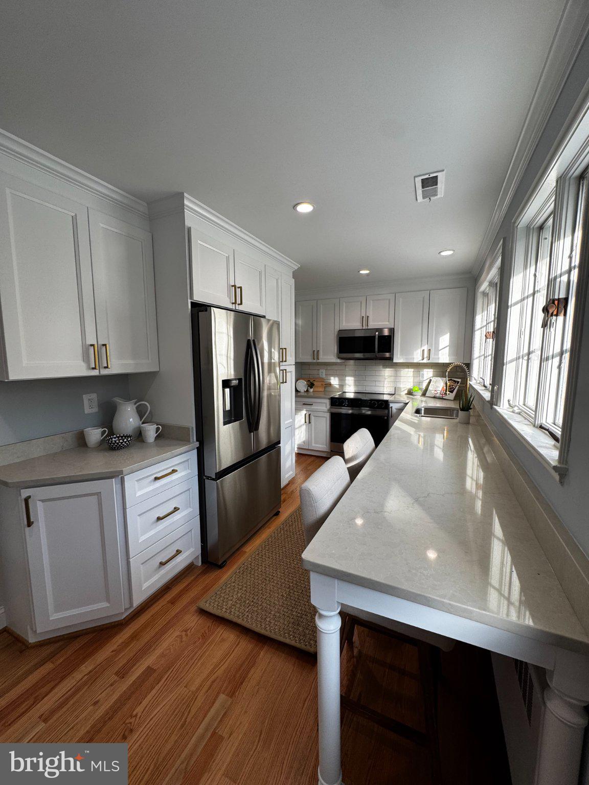 KNOLLWOOD - Residential