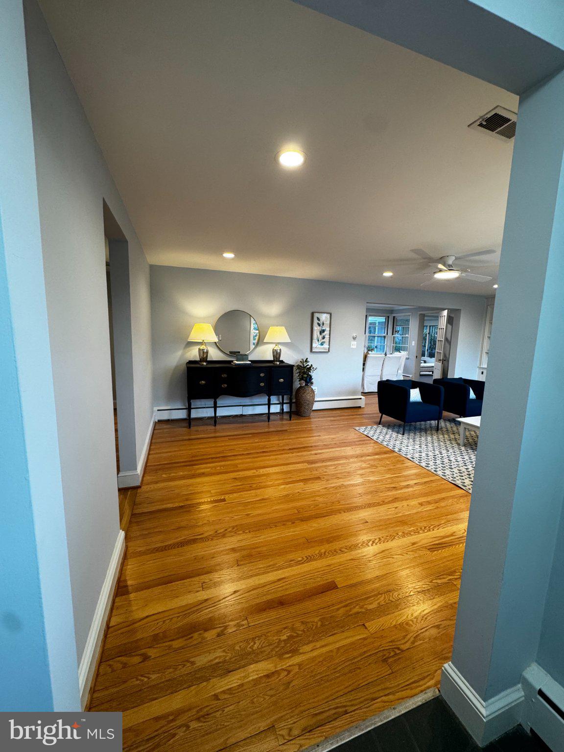 KNOLLWOOD - Residential