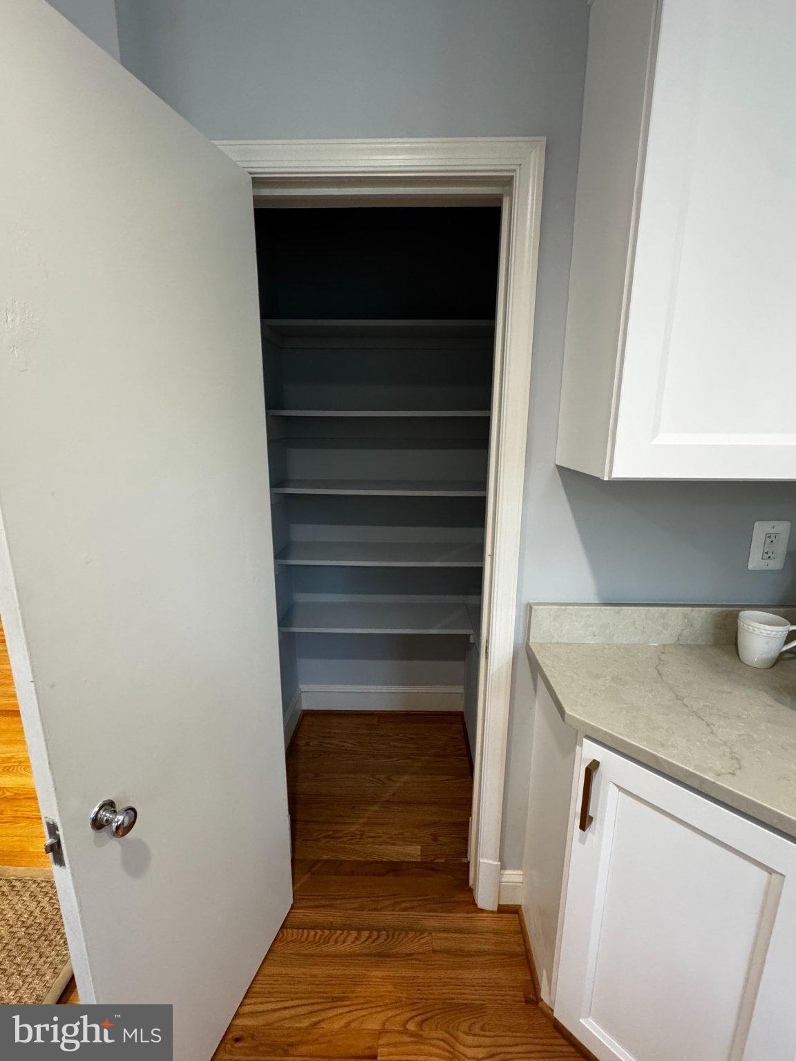 KNOLLWOOD - Residential