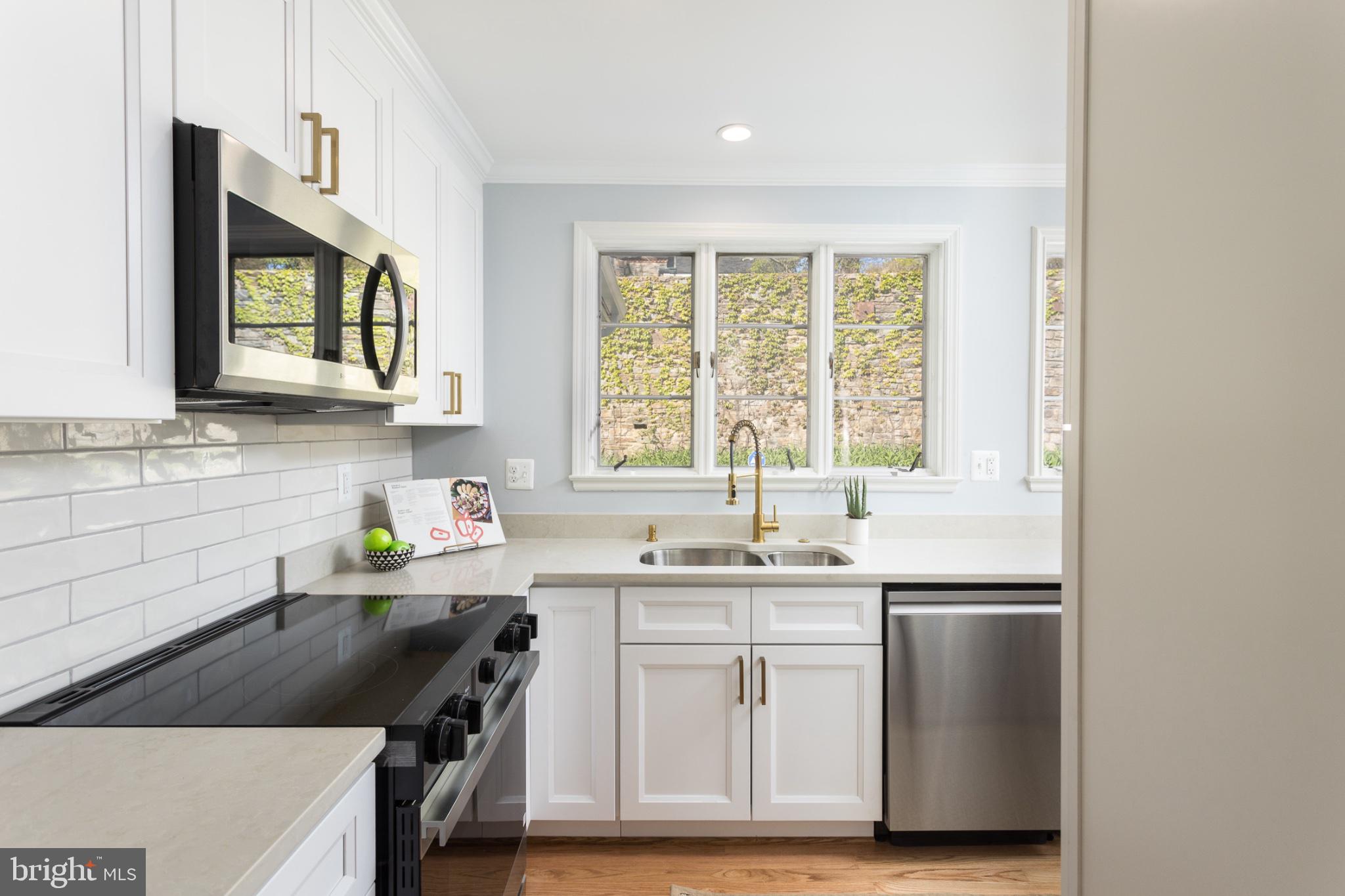 KNOLLWOOD - Residential