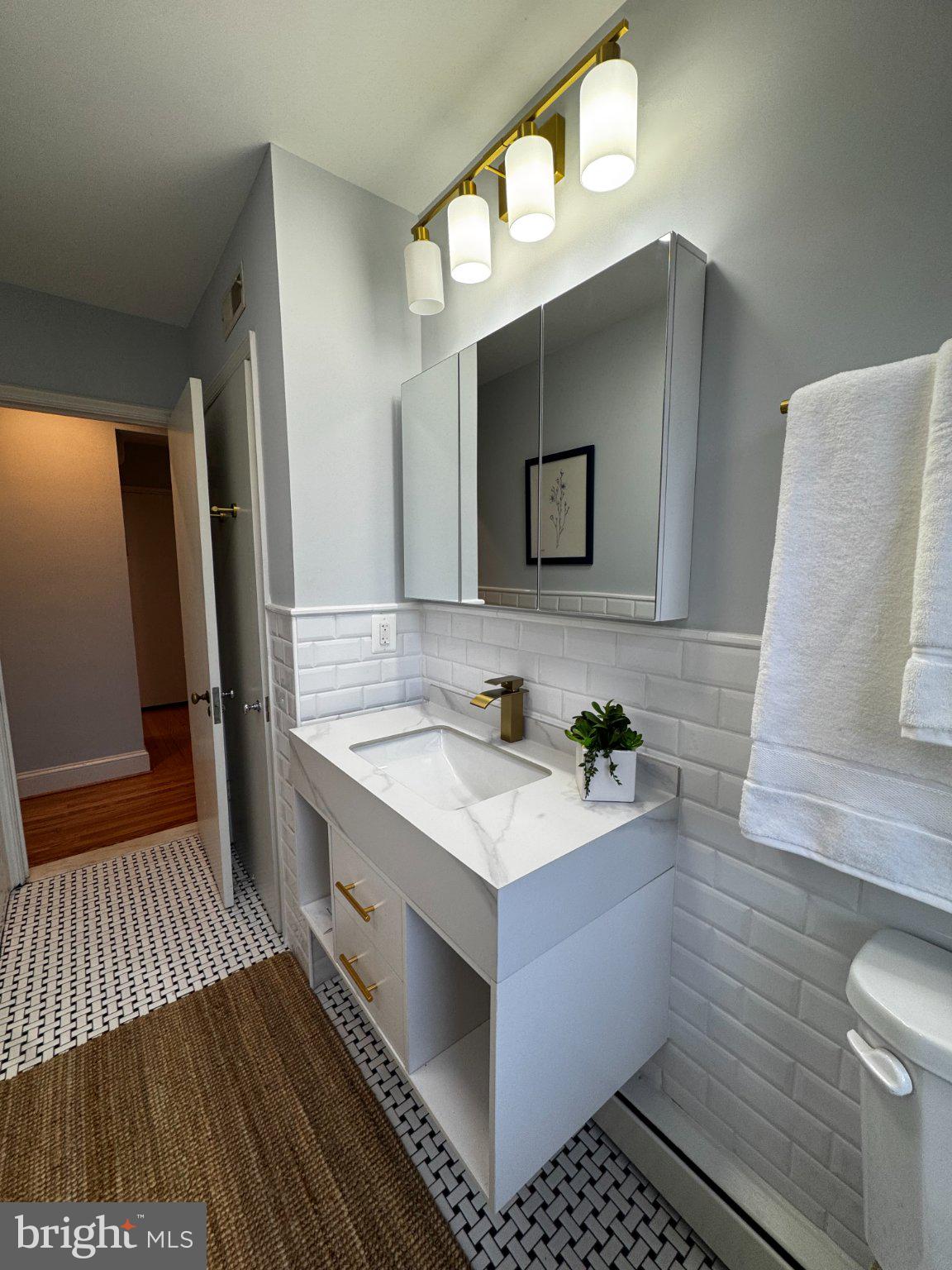 KNOLLWOOD - Residential