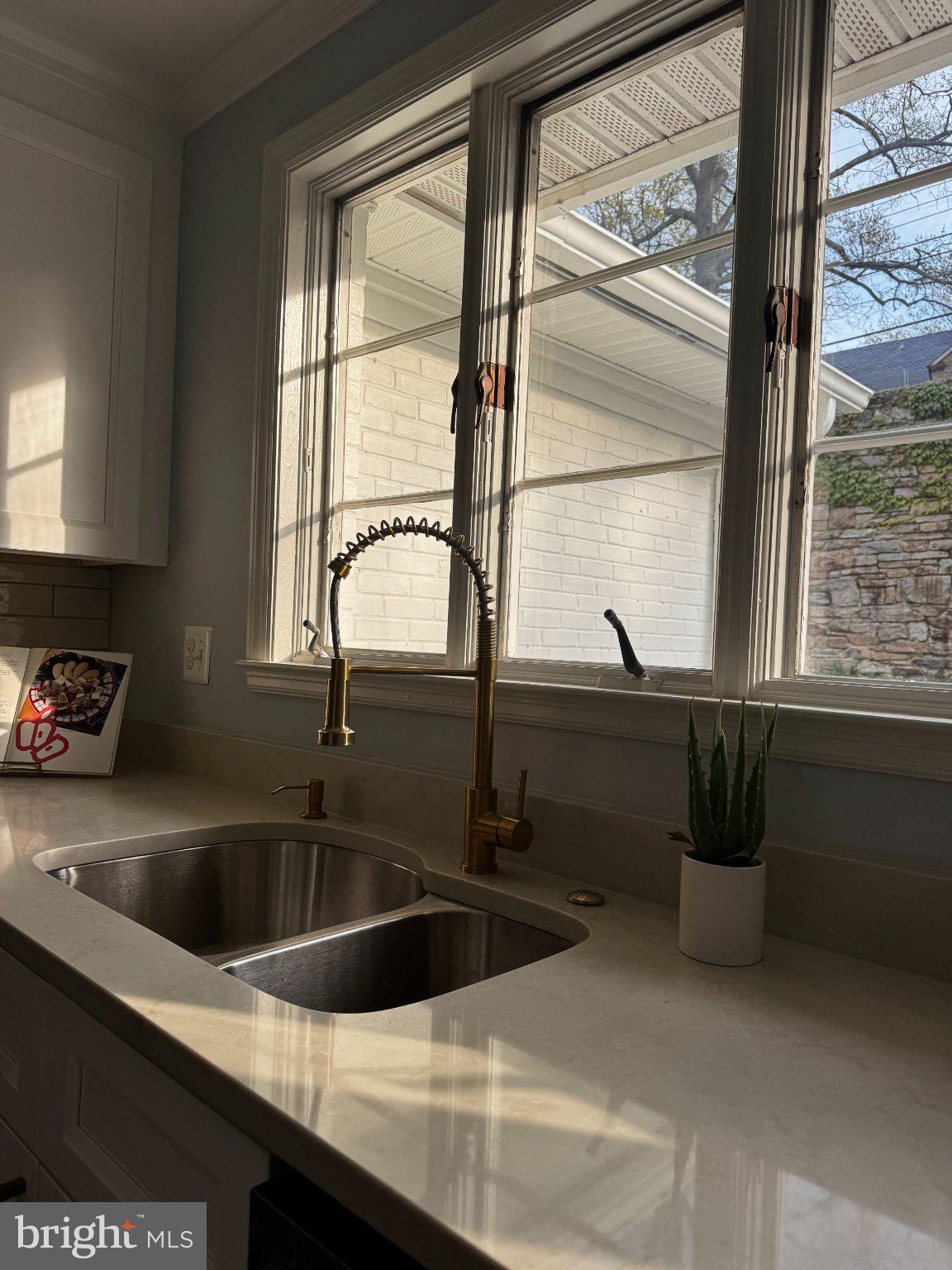 KNOLLWOOD - Residential