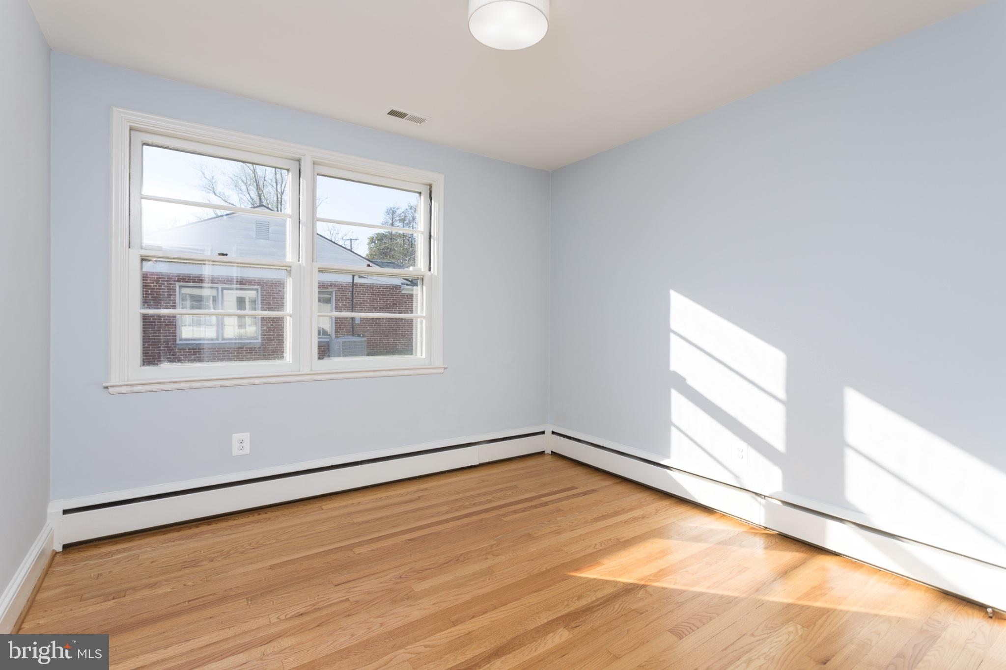 KNOLLWOOD - Residential