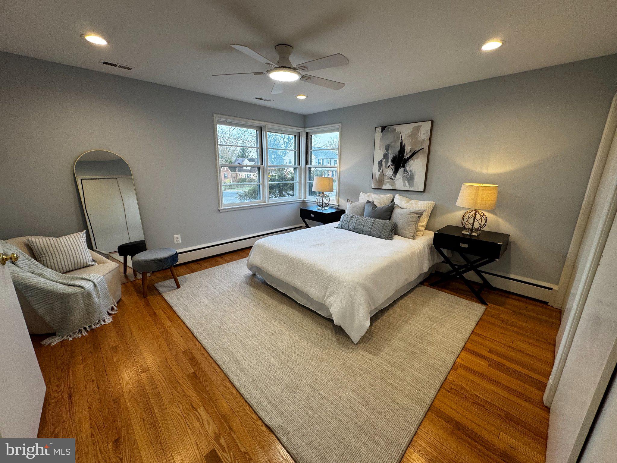 KNOLLWOOD - Residential