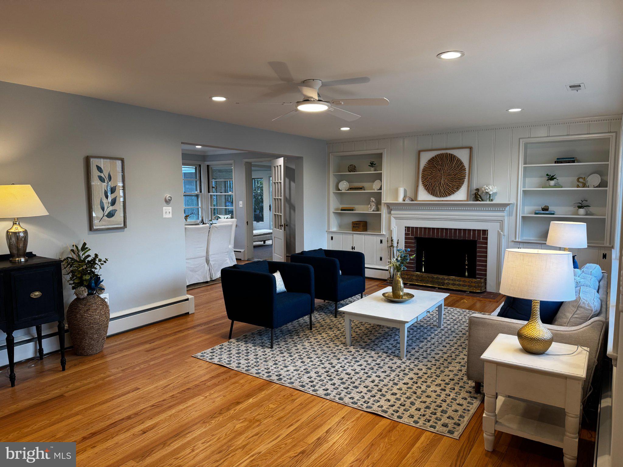 KNOLLWOOD - Residential