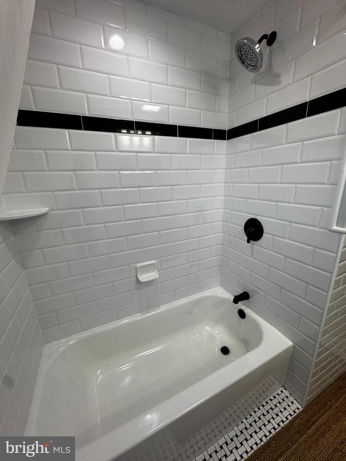 KNOLLWOOD - Residential