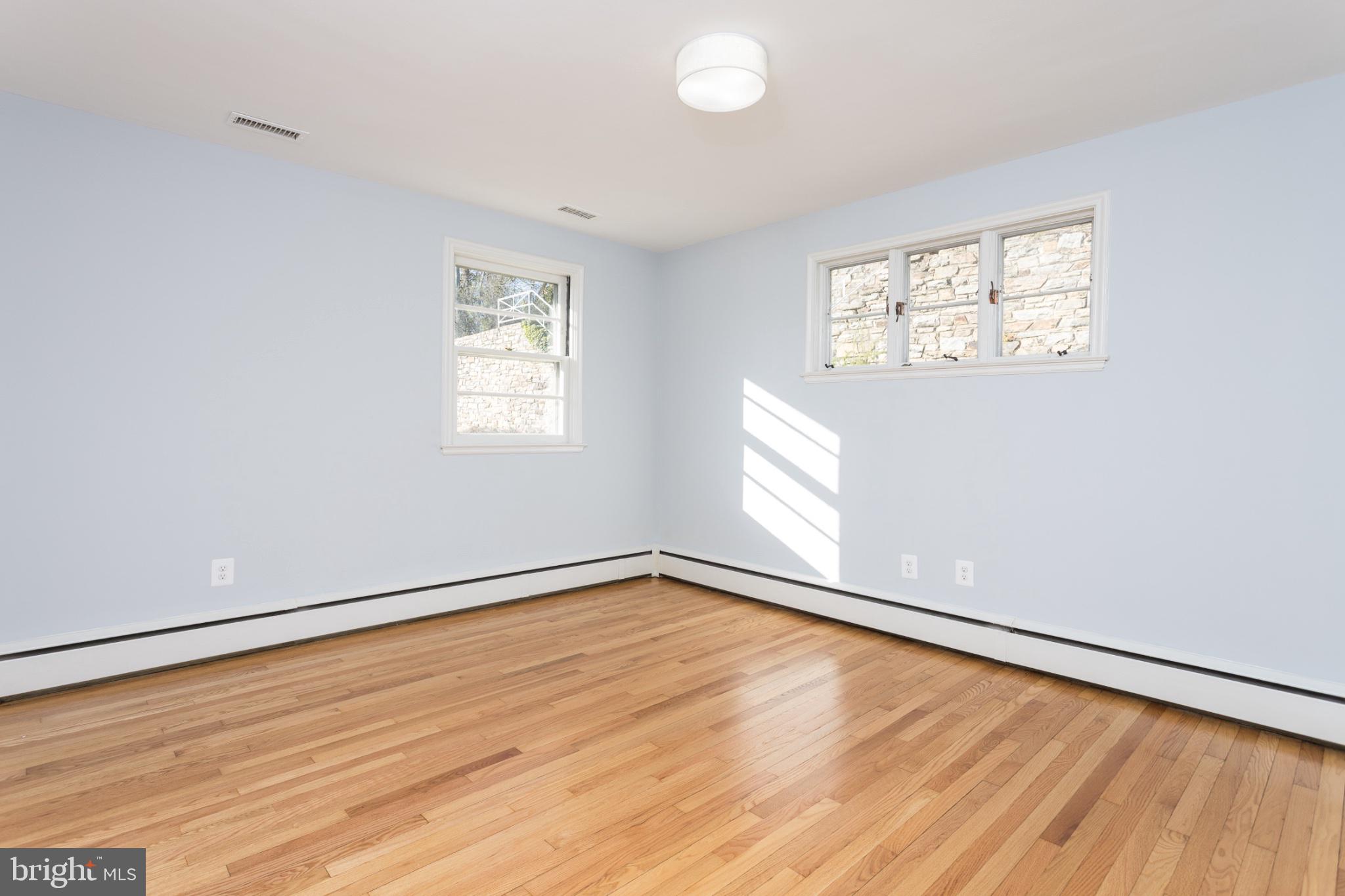 KNOLLWOOD - Residential