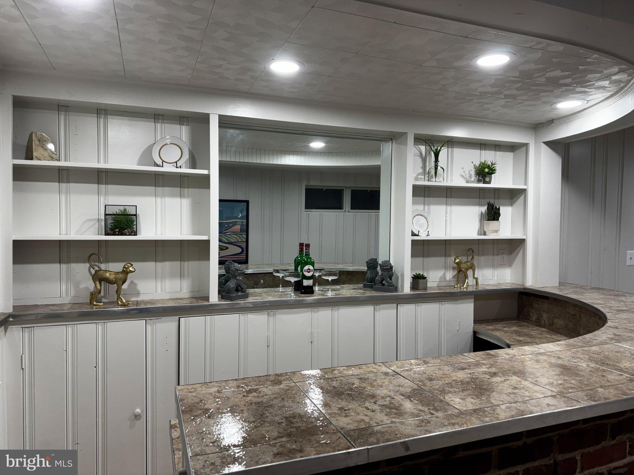 KNOLLWOOD - Residential