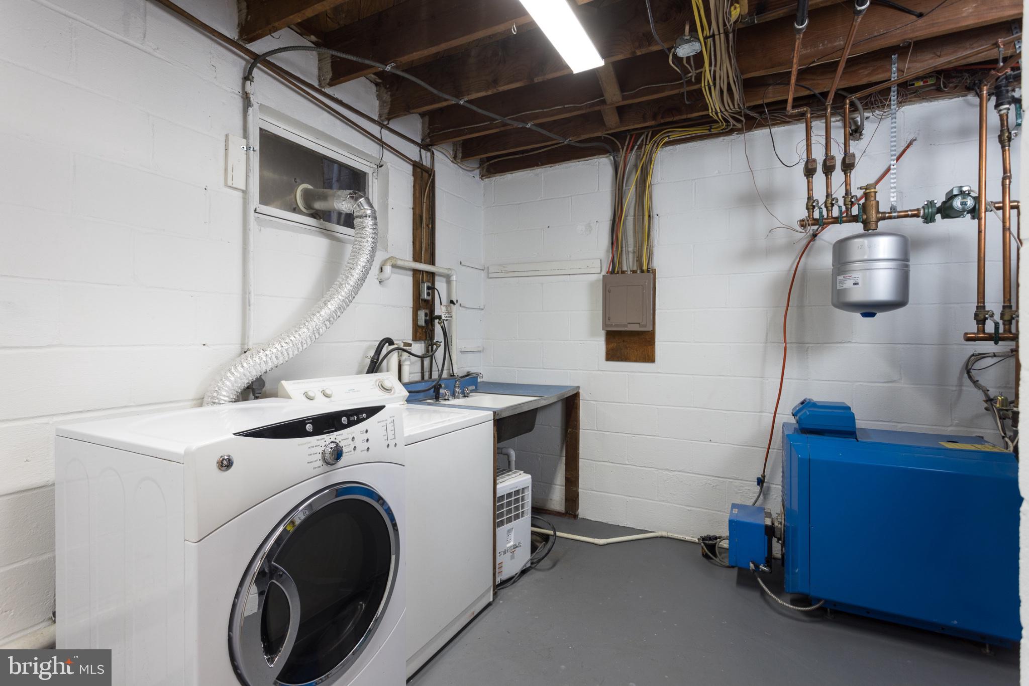 KNOLLWOOD - Residential