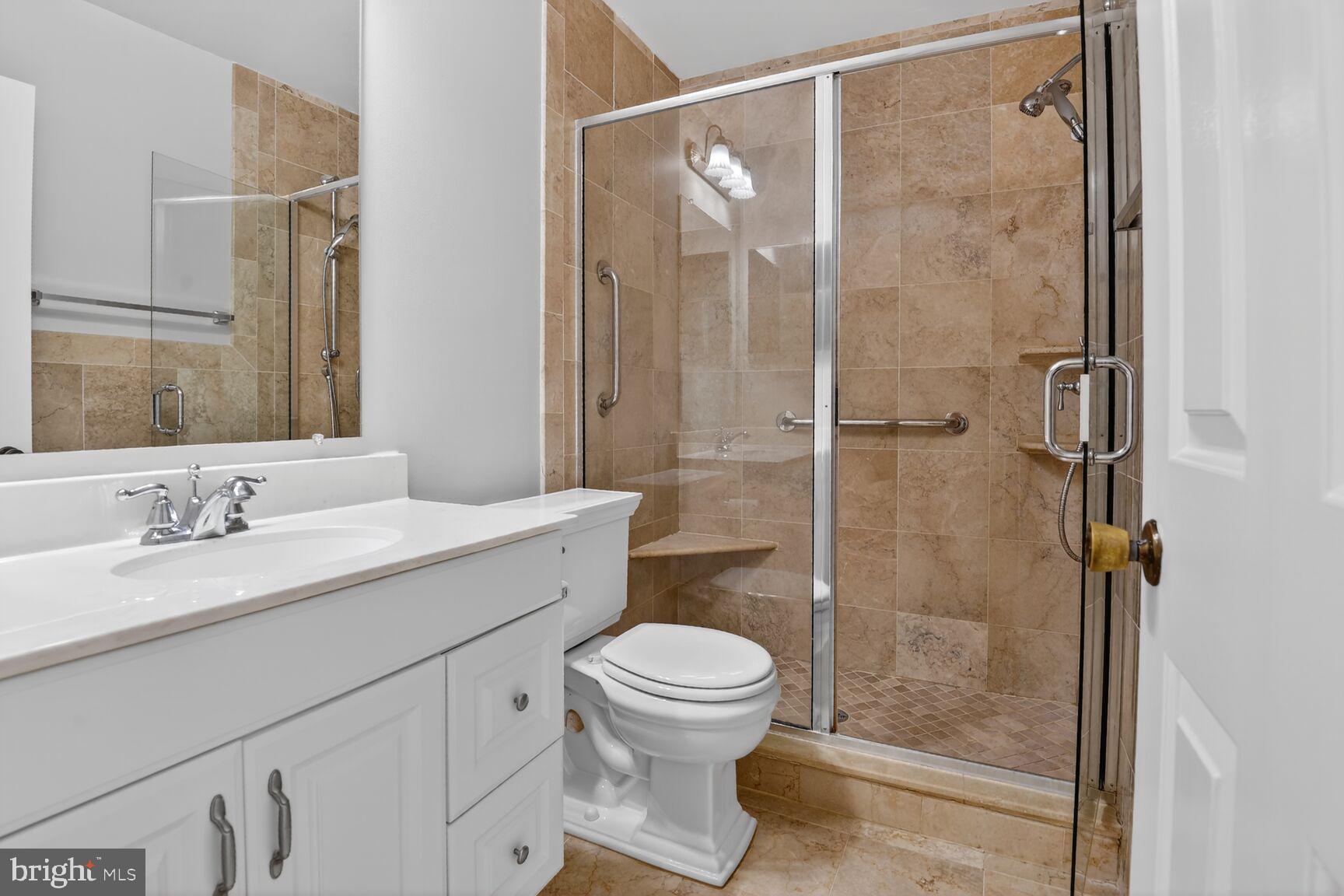 LAKEWOOD HILLS - Residential