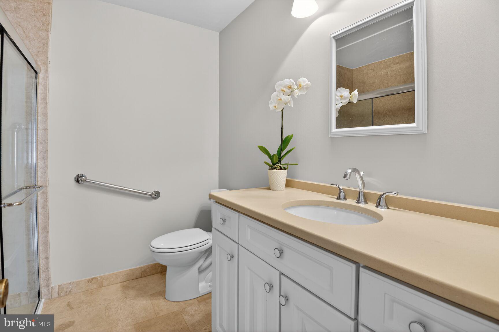 LAKEWOOD HILLS - Residential