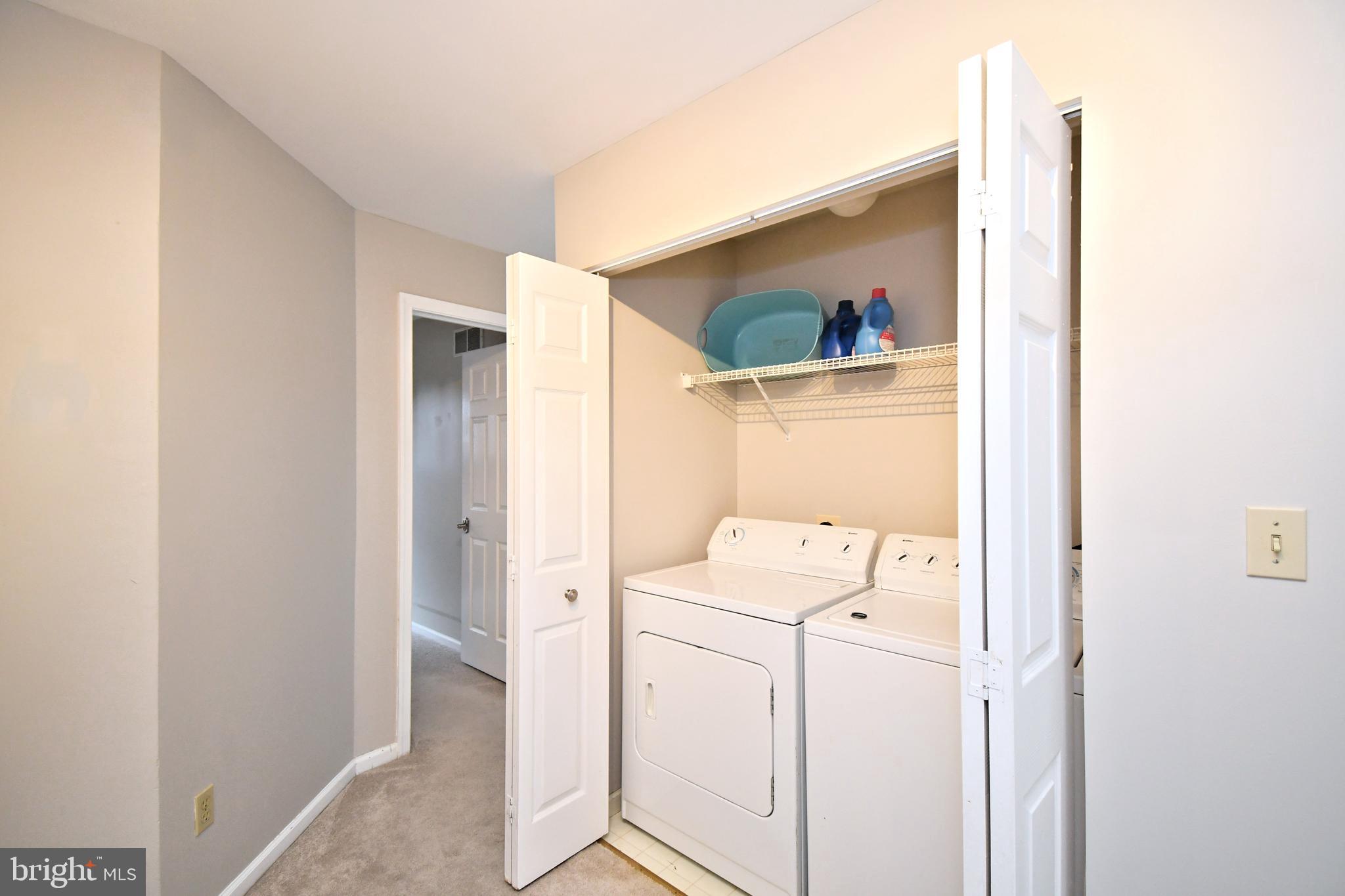 FAIRLAWN COURT - Residential Lease