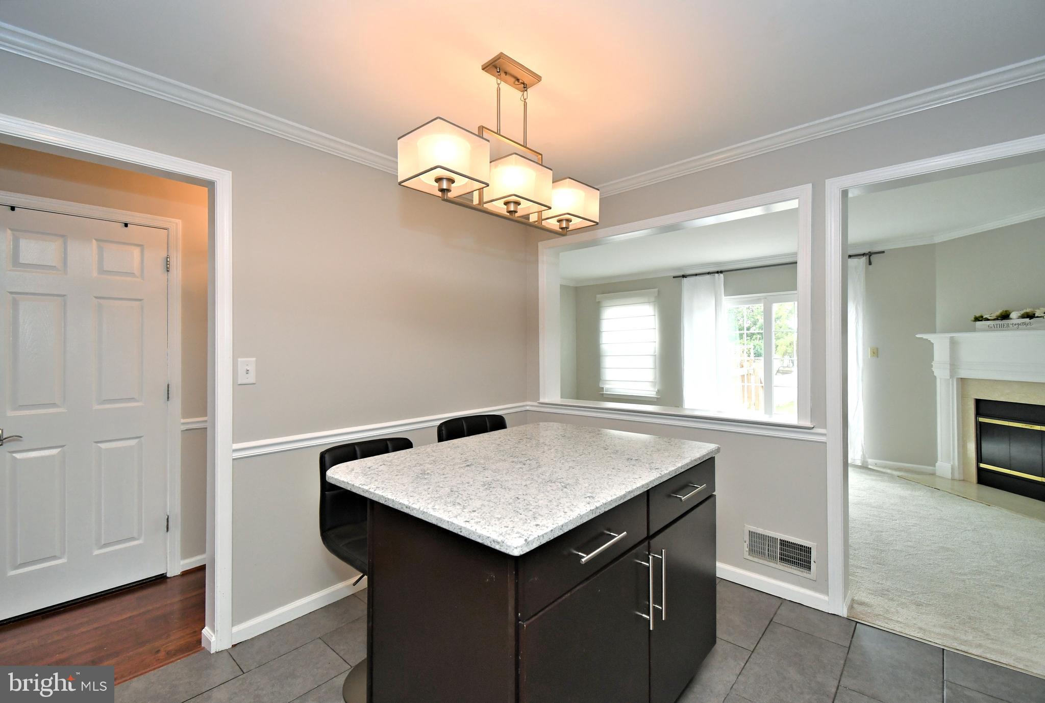 FAIRLAWN COURT - Residential Lease