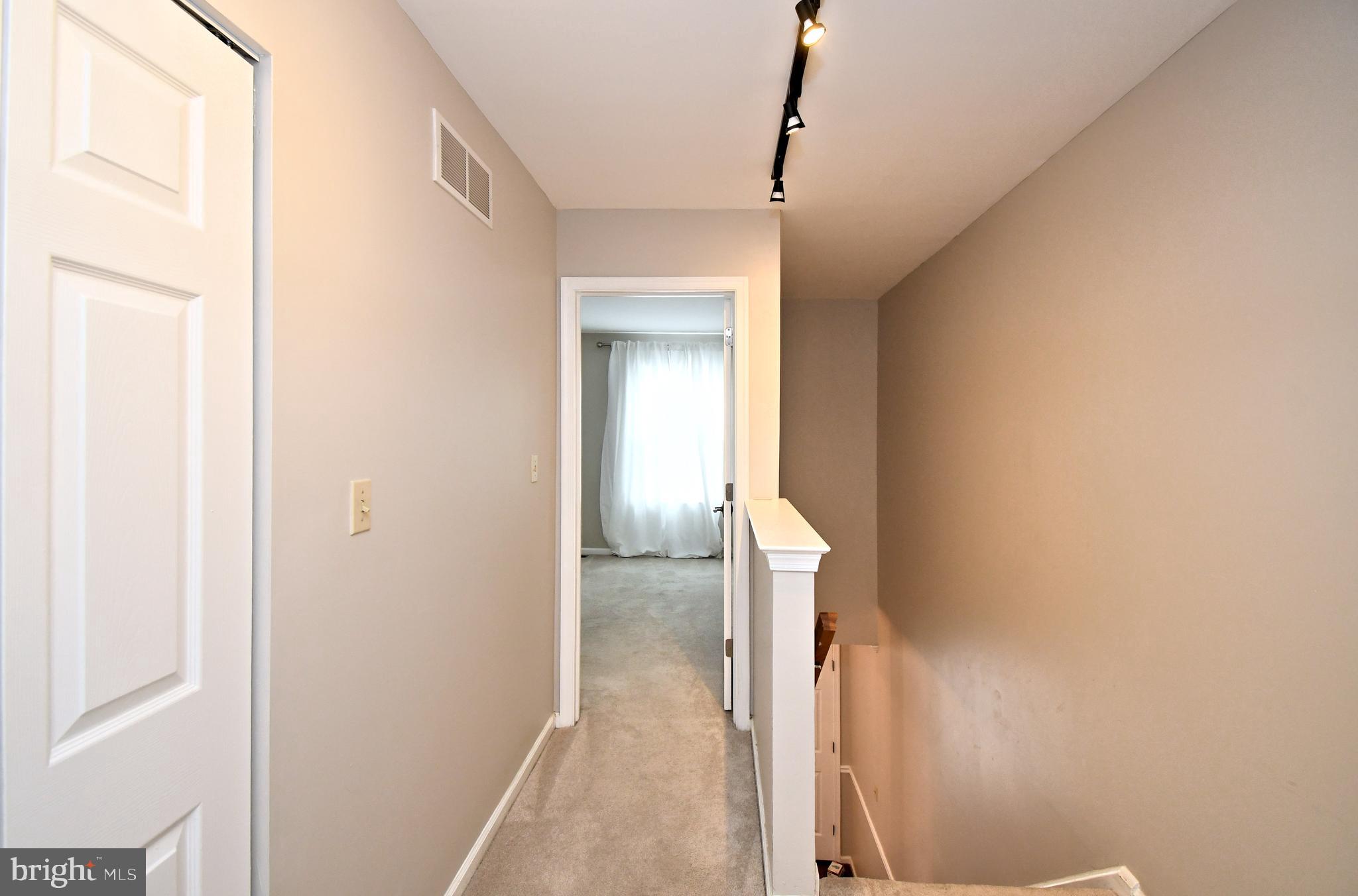 FAIRLAWN COURT - Residential Lease