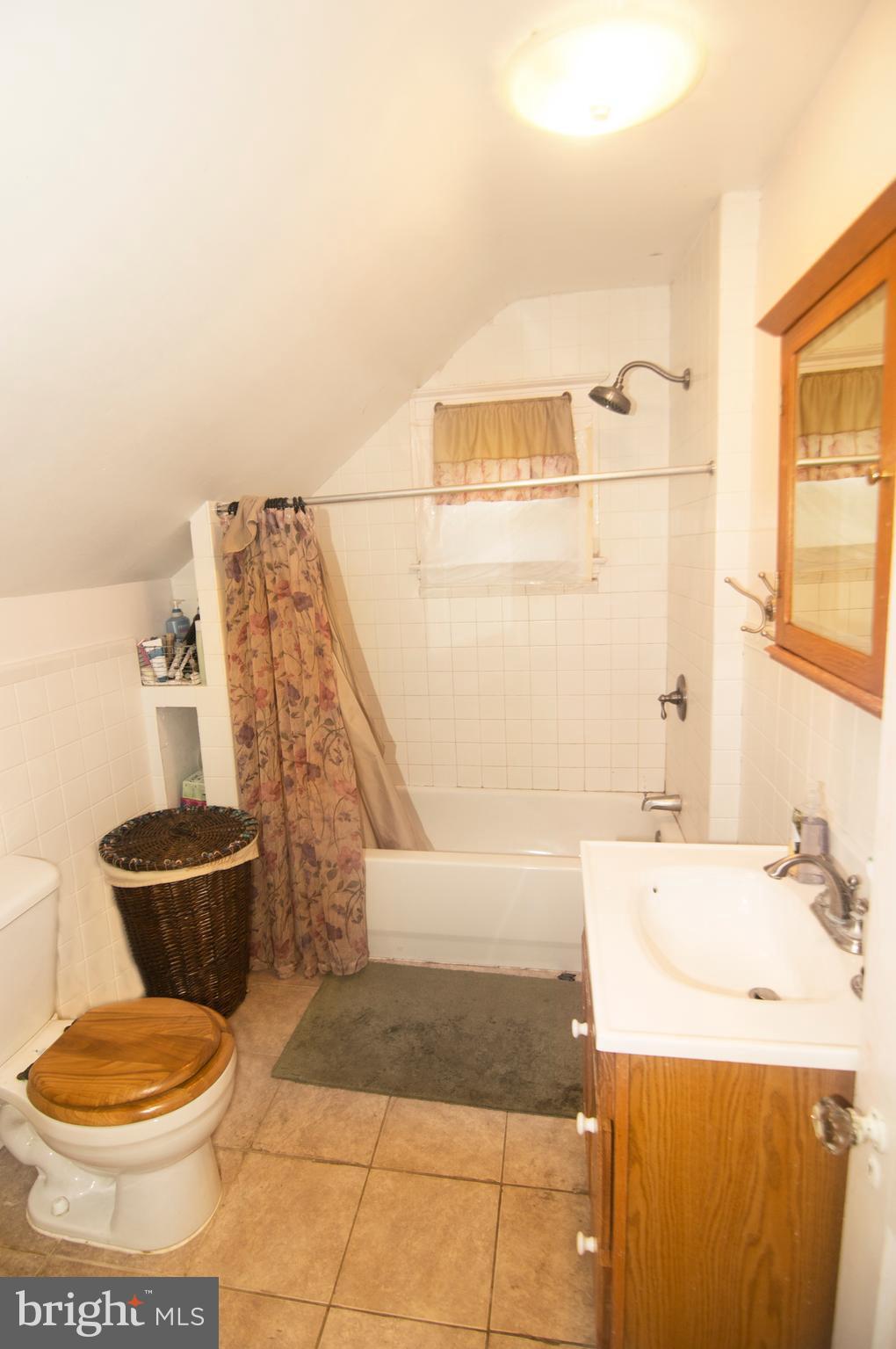 MEDFIELD - Residential