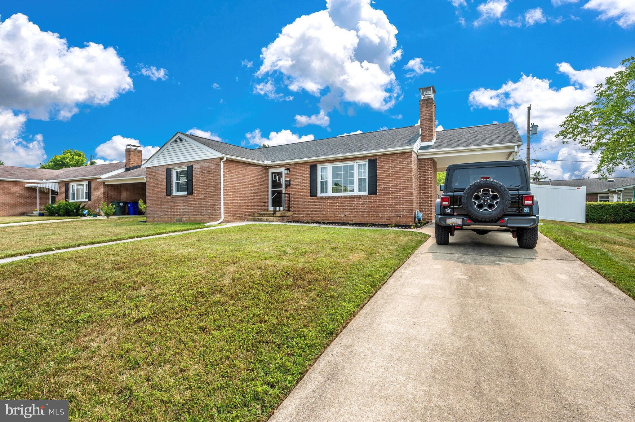 MONOCACY VILLAGE - Residential