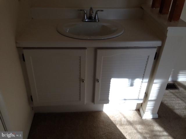 PARK OVERLOOK - Residential Lease