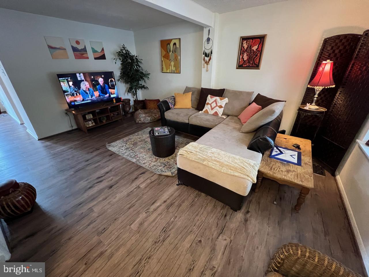 PARK OVERLOOK - Residential Lease