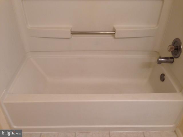 PARK OVERLOOK - Residential Lease