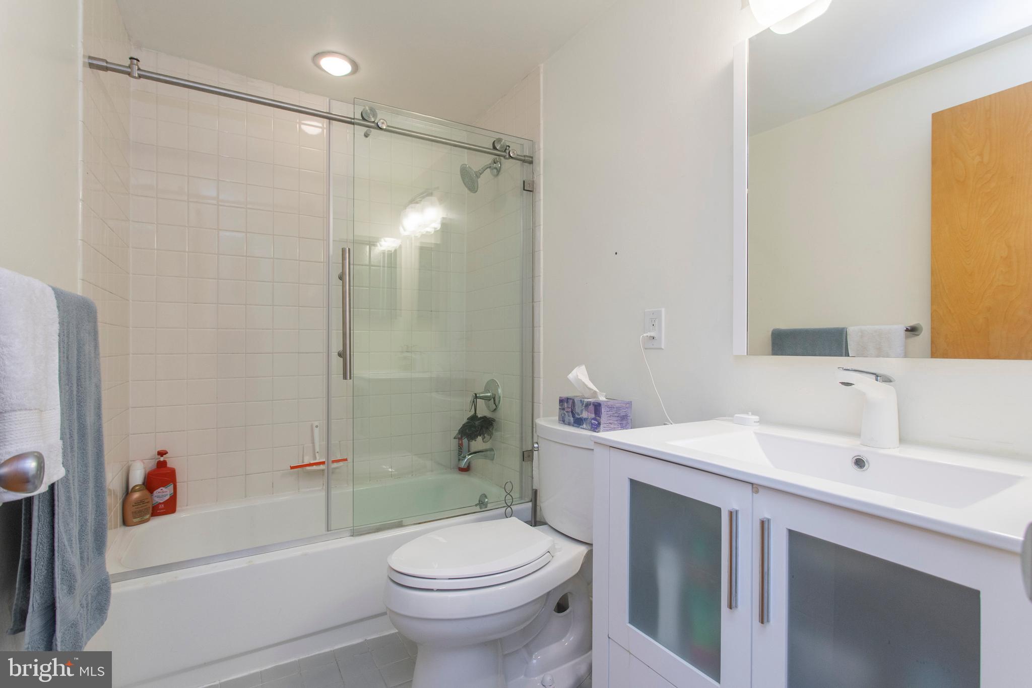 WASHINGTON SQ WEST - Residential Lease