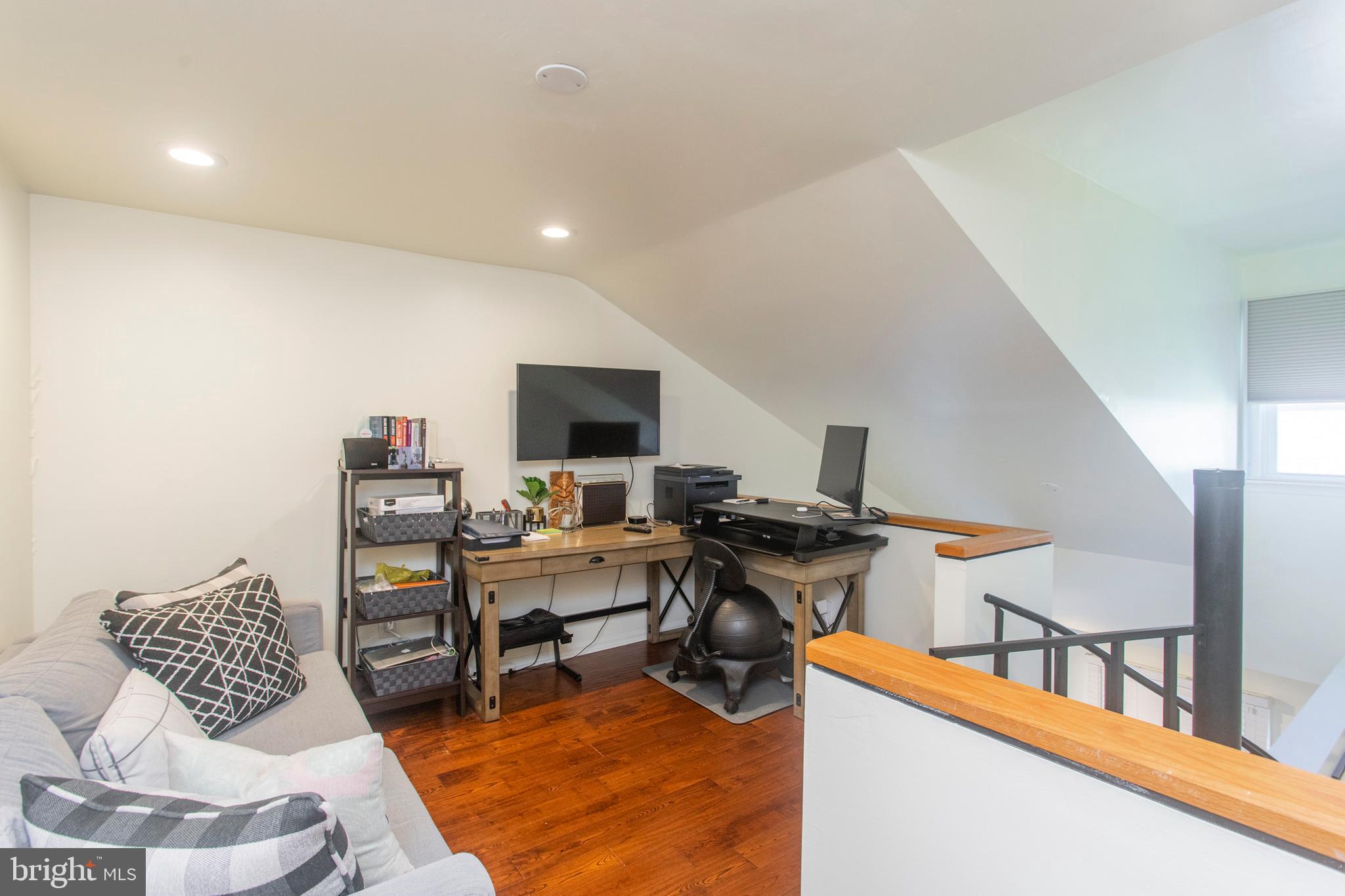 WASHINGTON SQ WEST - Residential Lease