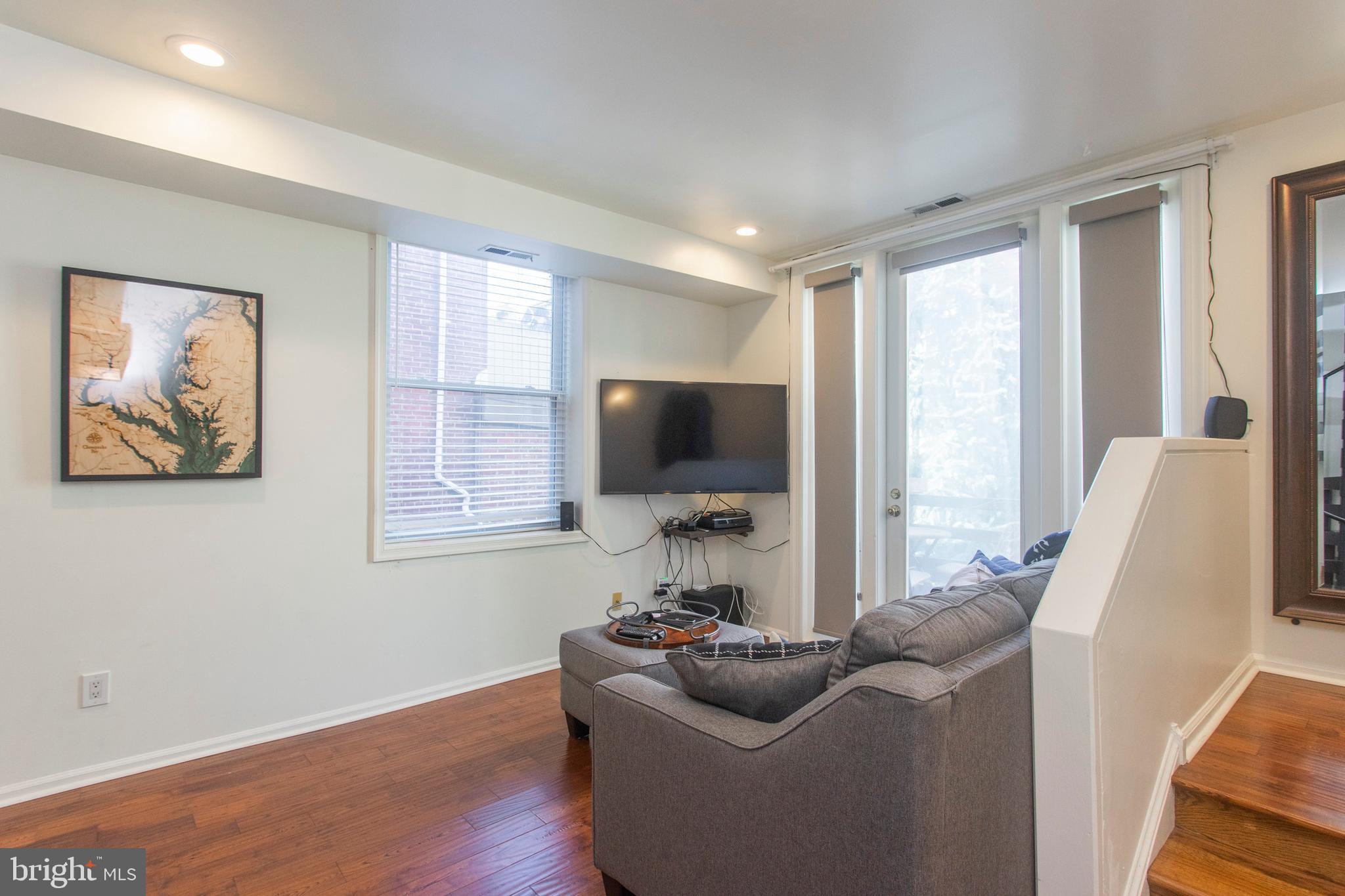 WASHINGTON SQ WEST - Residential Lease