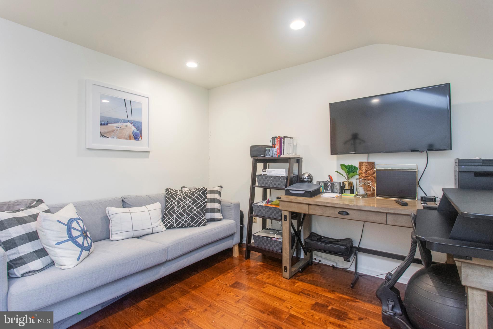 WASHINGTON SQ WEST - Residential Lease